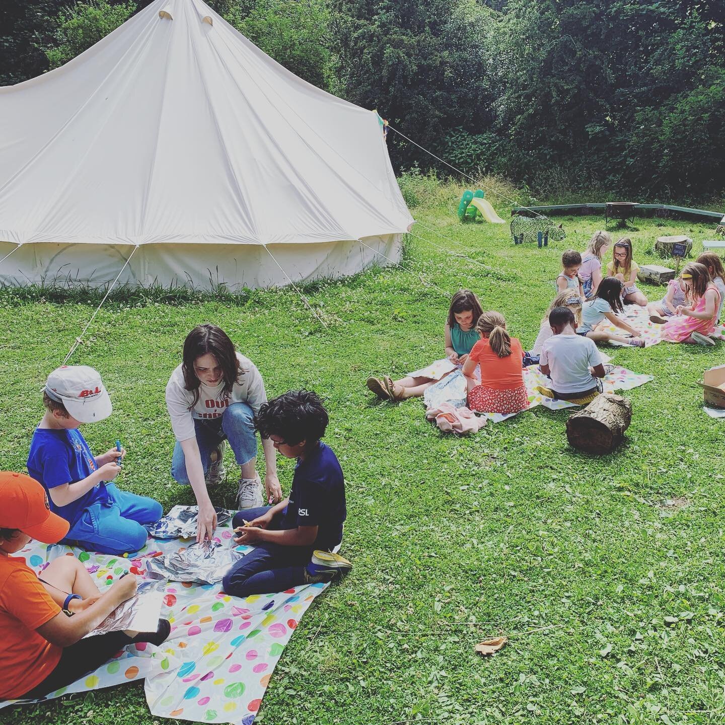 Secret spy gadget-ing going on! A little moment of building props for our sharing, but each prop has a story behind it... #storytelling #creativity #drama #theatre 

@outdoorplaybarn #performance #summercamp #glasgow