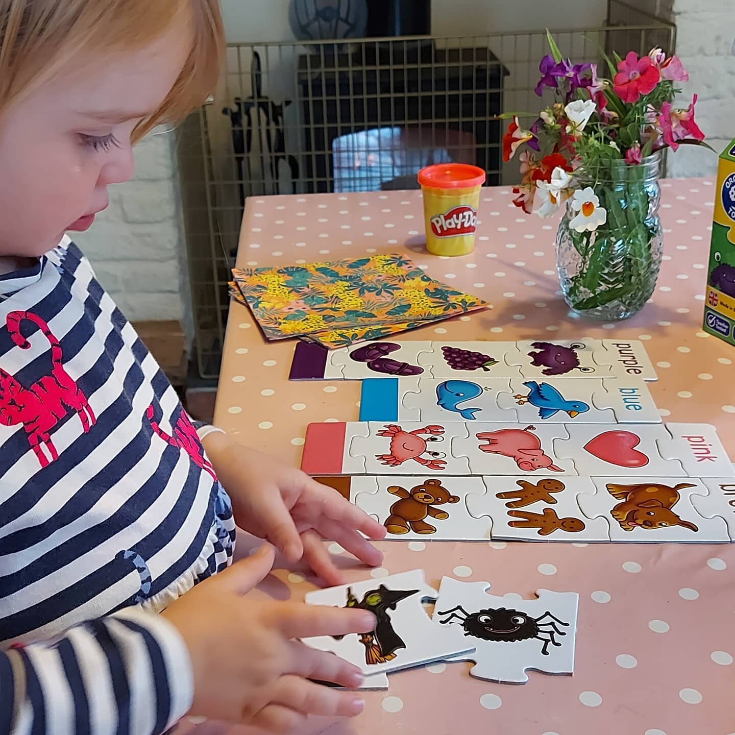 We have a lot of resources from @orchardtoys in our house. My girls love using them but I also use them in my therapy.

This morning we did lots of colour sorting... helping to develop that important skill of categorising objects which helps with voc