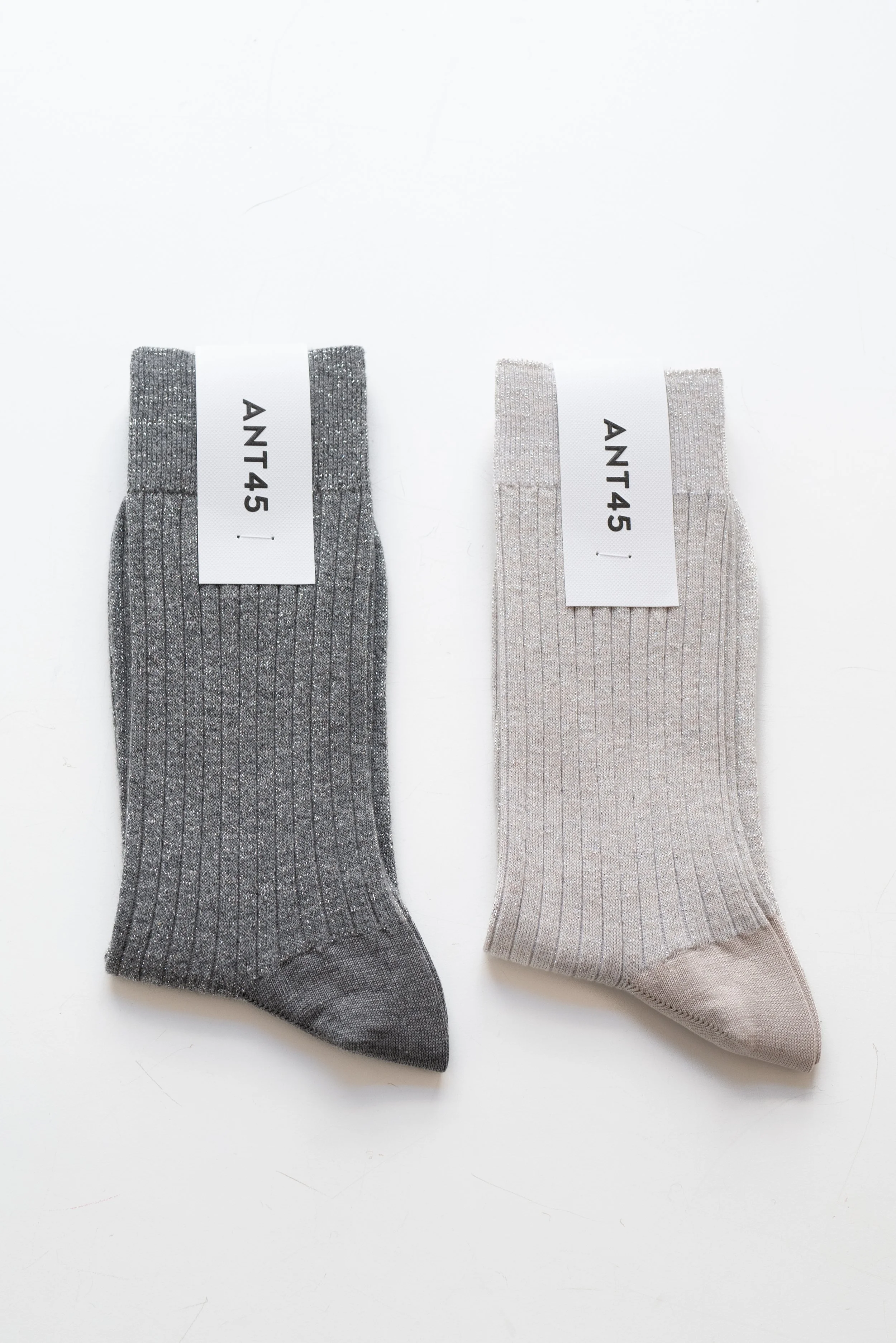 ANT 45 SHORT SOCKS CHERRY