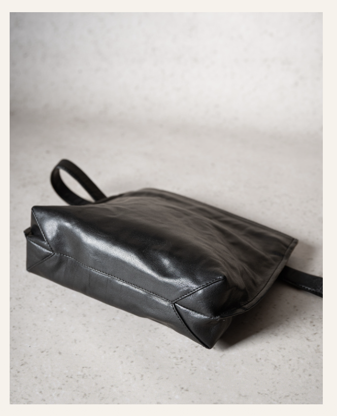 LIHANN GEORGE SIENI BAG 1.png