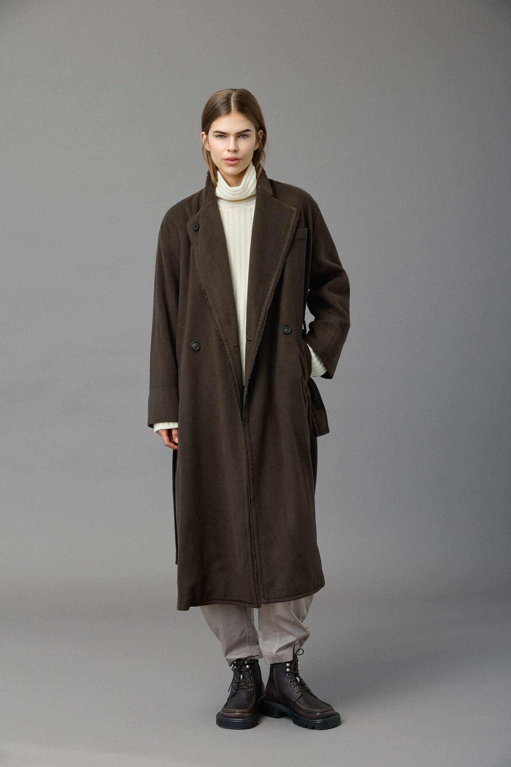 Kristensen du Nord Cashmere Coat in soft wool cashmere blend — Sabine Kohler Boutique 1.jpg