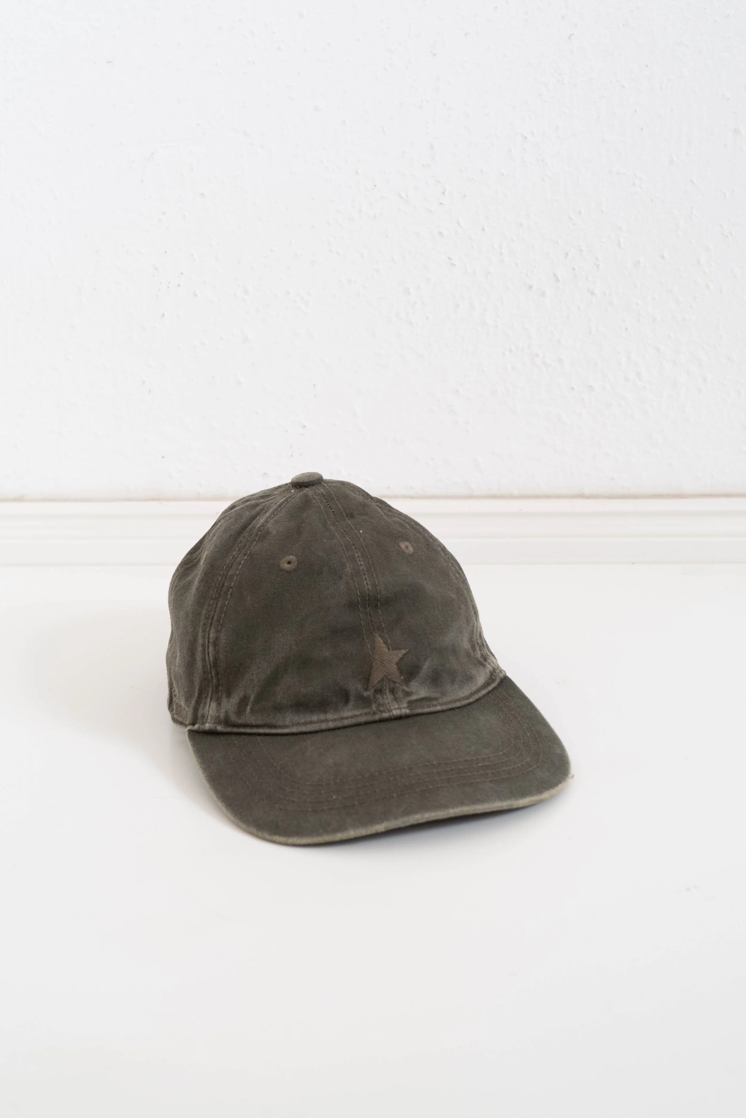 golden goose cap (2 von 3).jpg