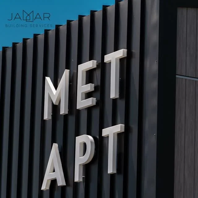 Where Modern Design Meets Precision Build

Every angle. Every panel. Every finish &mdash; meticulously considered and flawlessly executed. Designed by local visionaries Lowe and Redding Design, MET Apartments redefines contemporary living with clean 