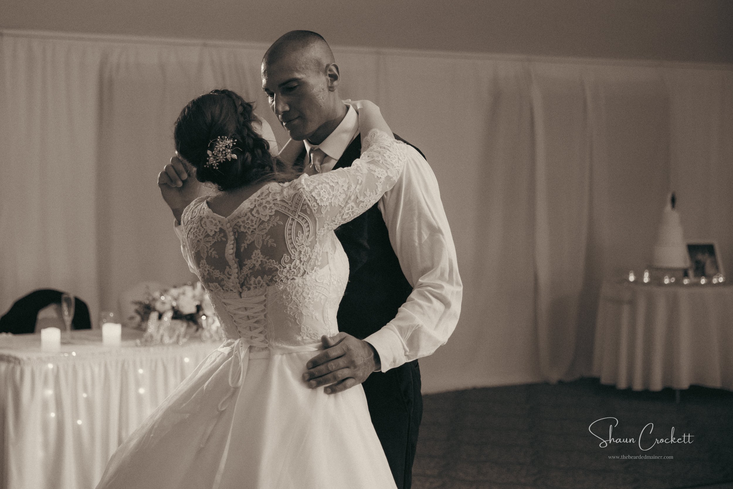 TheBeardedMainerPhotography-WeddingPhotographer-TheAtlanticOceansideHotel-BarHarborMaine-blog-7743.jpg