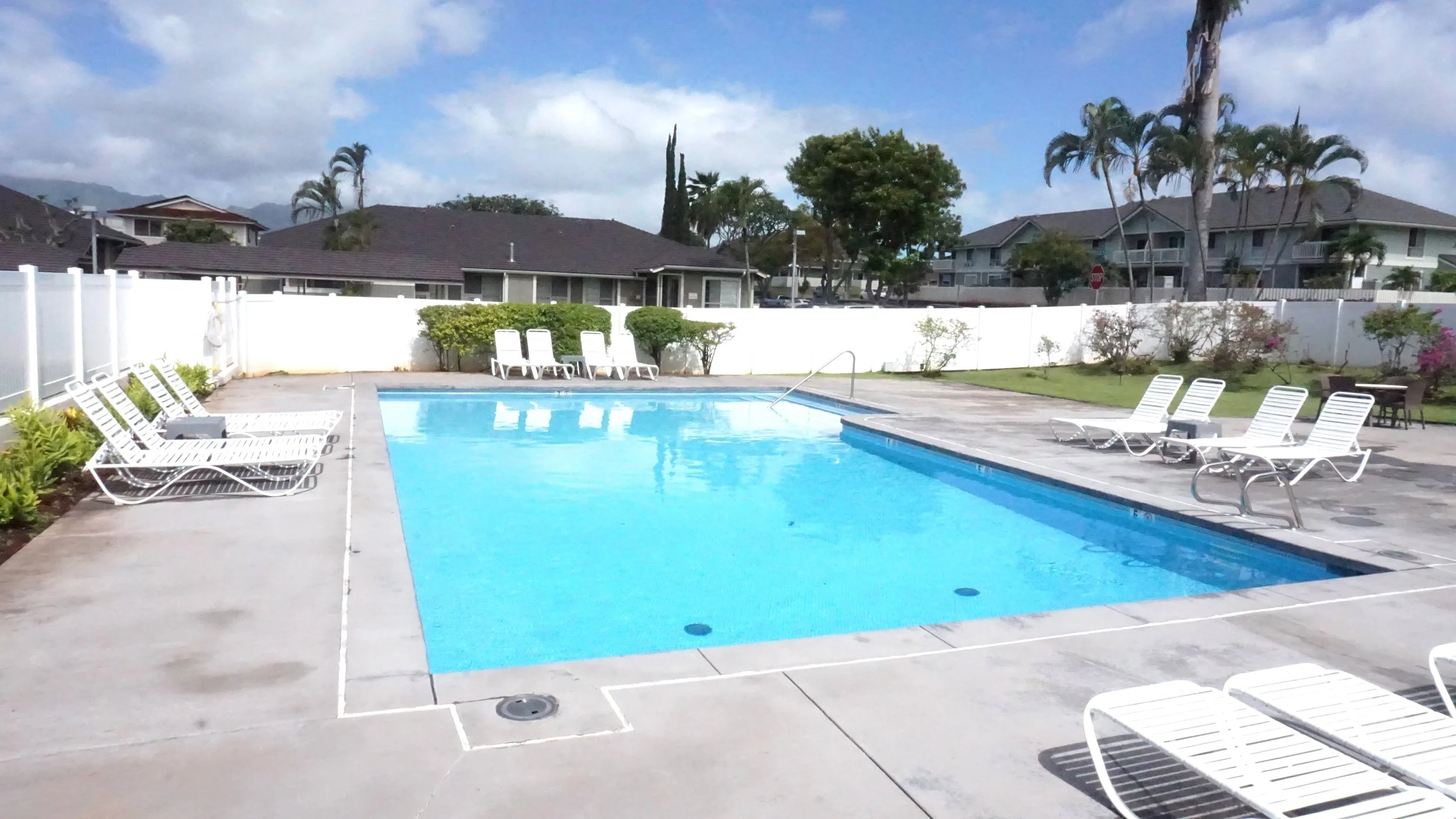 pool.JPG