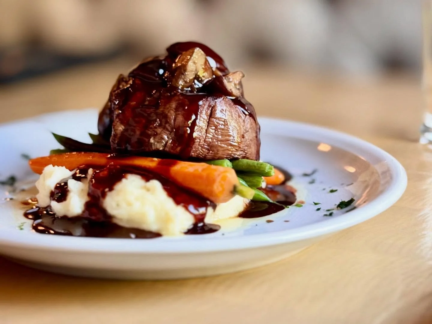 New Features this week! 
Come in and check it out! 
Make your reservations on our website.
Lostkeytap.com
.
.
.
#features #foxcities #foxvalley #depere #foxcitiesfoodie #foxvalleyfood #greenbayfoodie #bar #restaurant #datenight