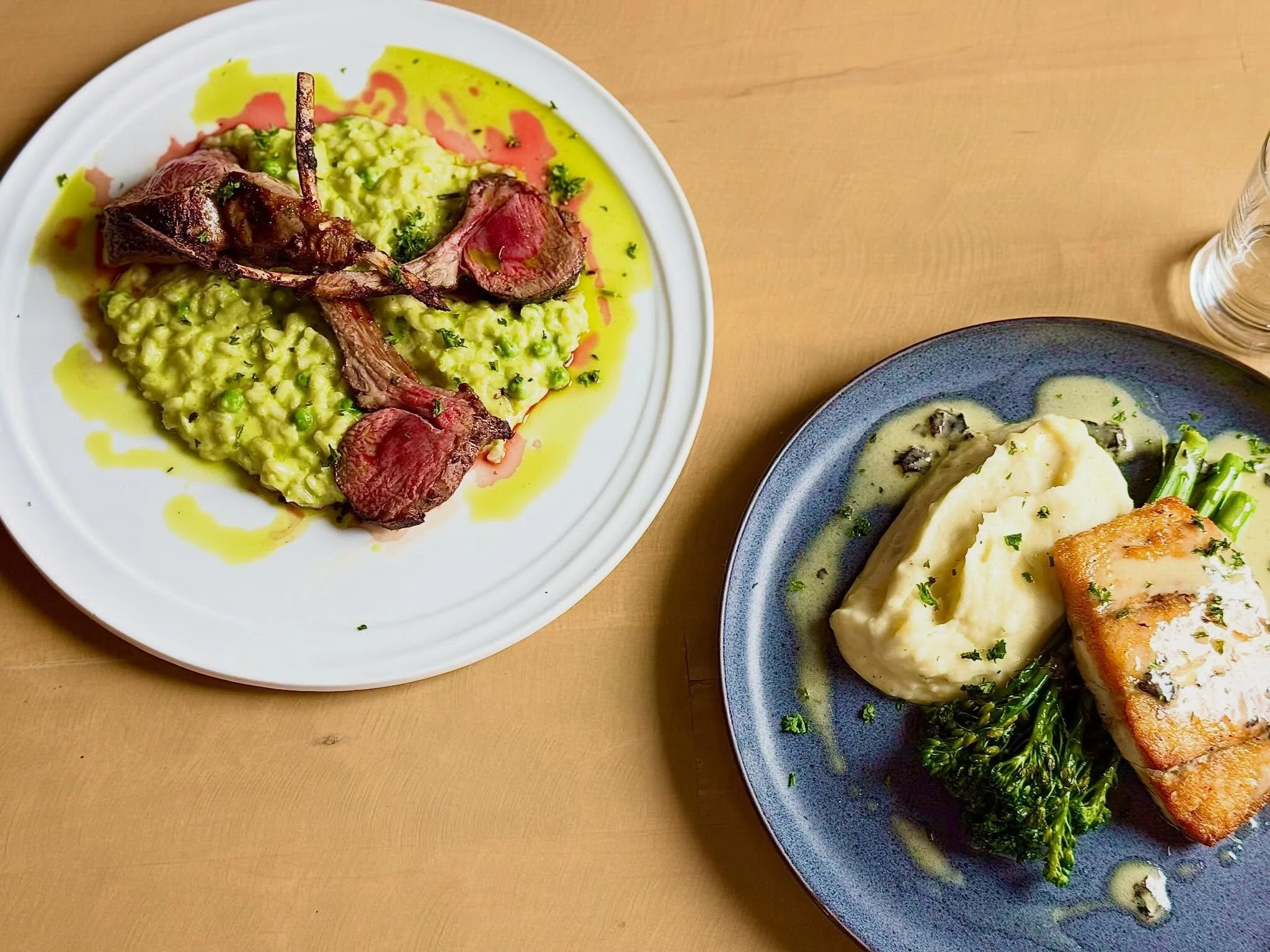 The weekend is here, time to celebrate! 
Make your reservations on our website.
Lostkeytap.com
.
.
.
#chefsfeature #foxvalleyfood #greenbayfoodie #depere #appleton