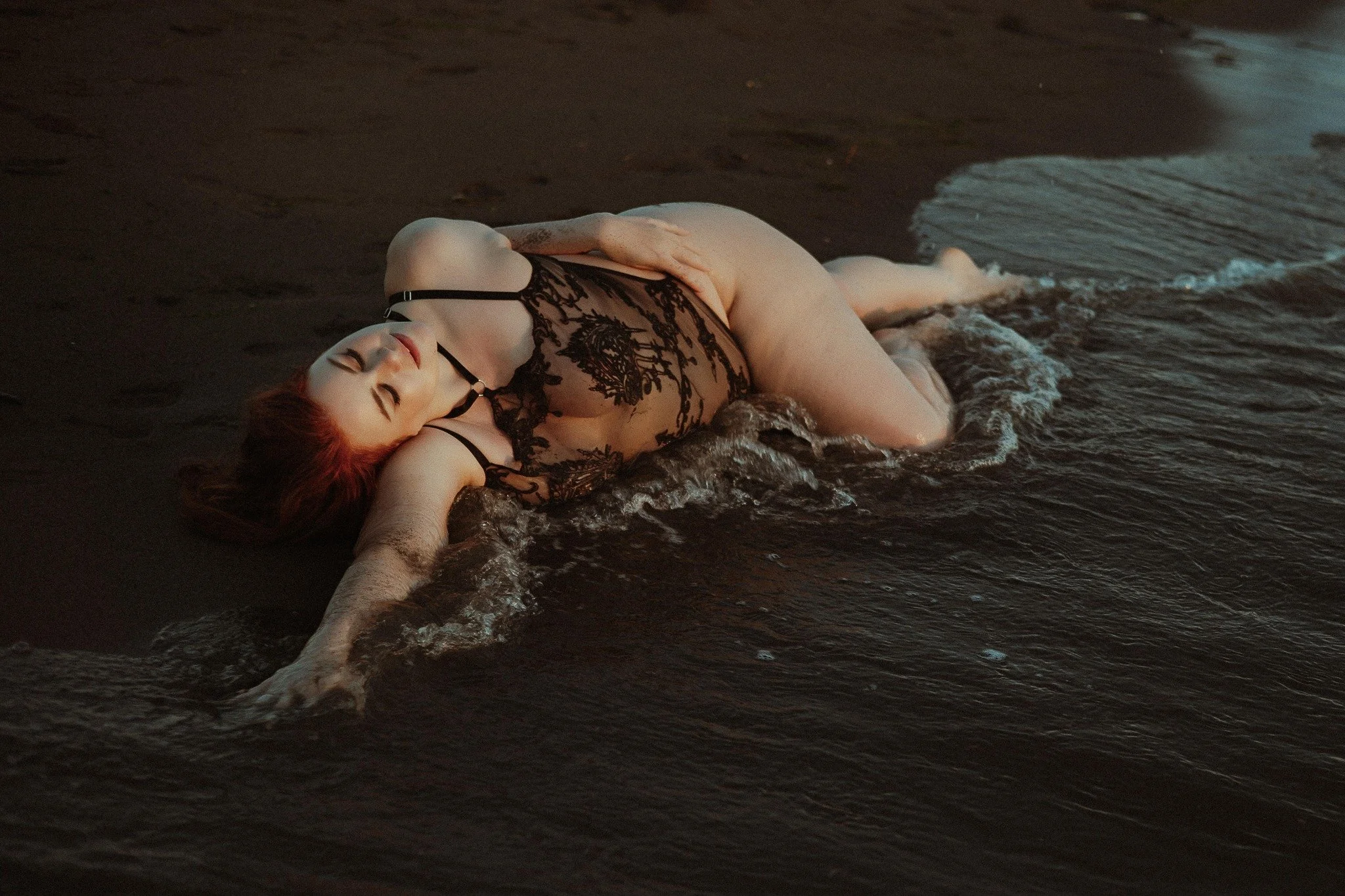 Do I think Ruby Roxx got her name because she rocks? Yes, yes I do. I don't actually know the story behind her name, but I do know she's a light, a goddess of a woman and someone who I am proud to know! 

When I was in Vancouver last weekend she brou