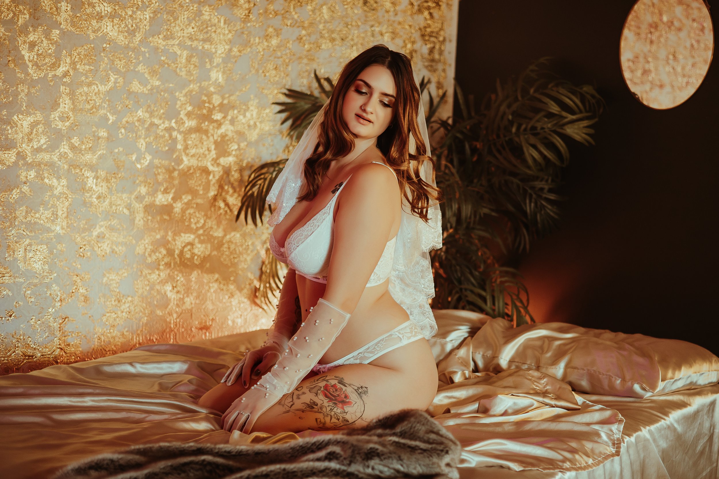 winnipeg bridal boudoir  (37).jpg