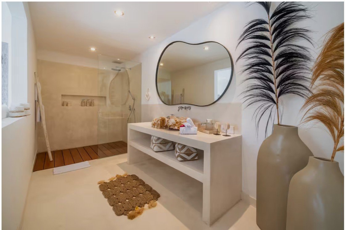 Bathroom4.jpg