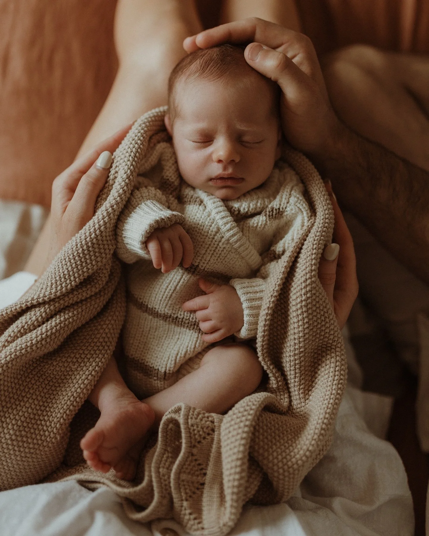 A puppy and a newborn all in the space of five months. Call them crazy but they make it look pretty dreamy 🫶🏼