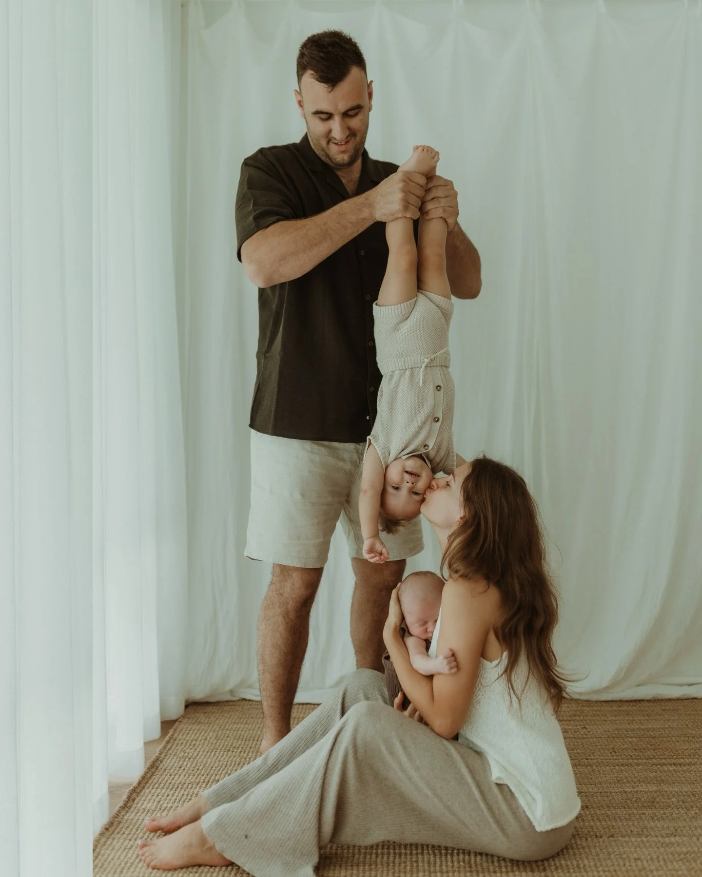 If anyone out there is sitting at home worried about a small age gap&hellip; this is what it can look like. 🤍

Fifteen months between Dougie and Tex and already the sweetest little bond. The giggles, the cuddles, the tiny hands always reaching for e