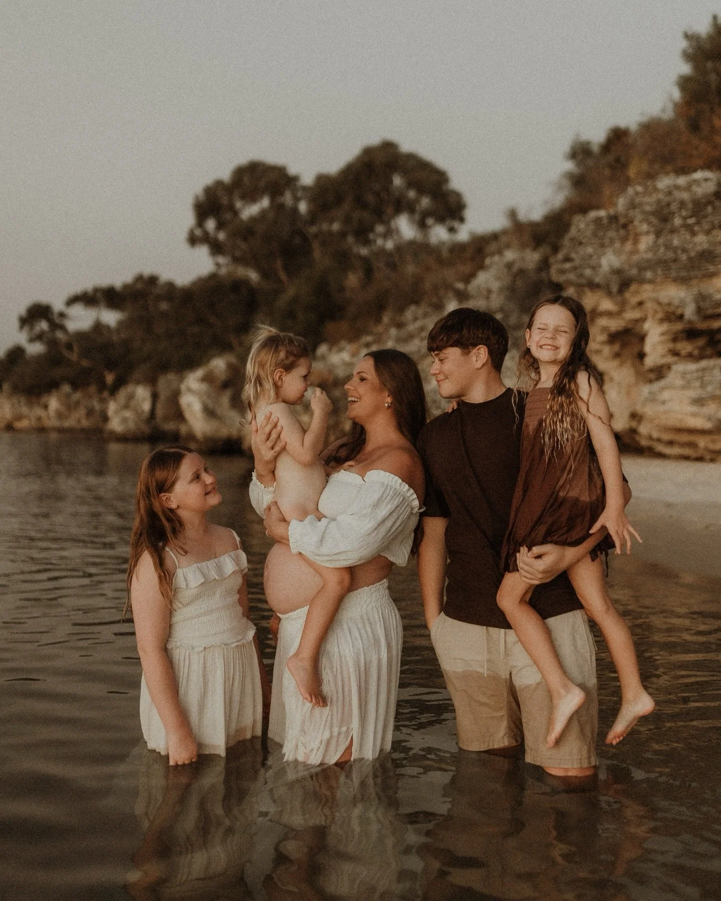 Together looks really good on them 🤍 A beautiful kind of busy, and a whole lot of love ✨