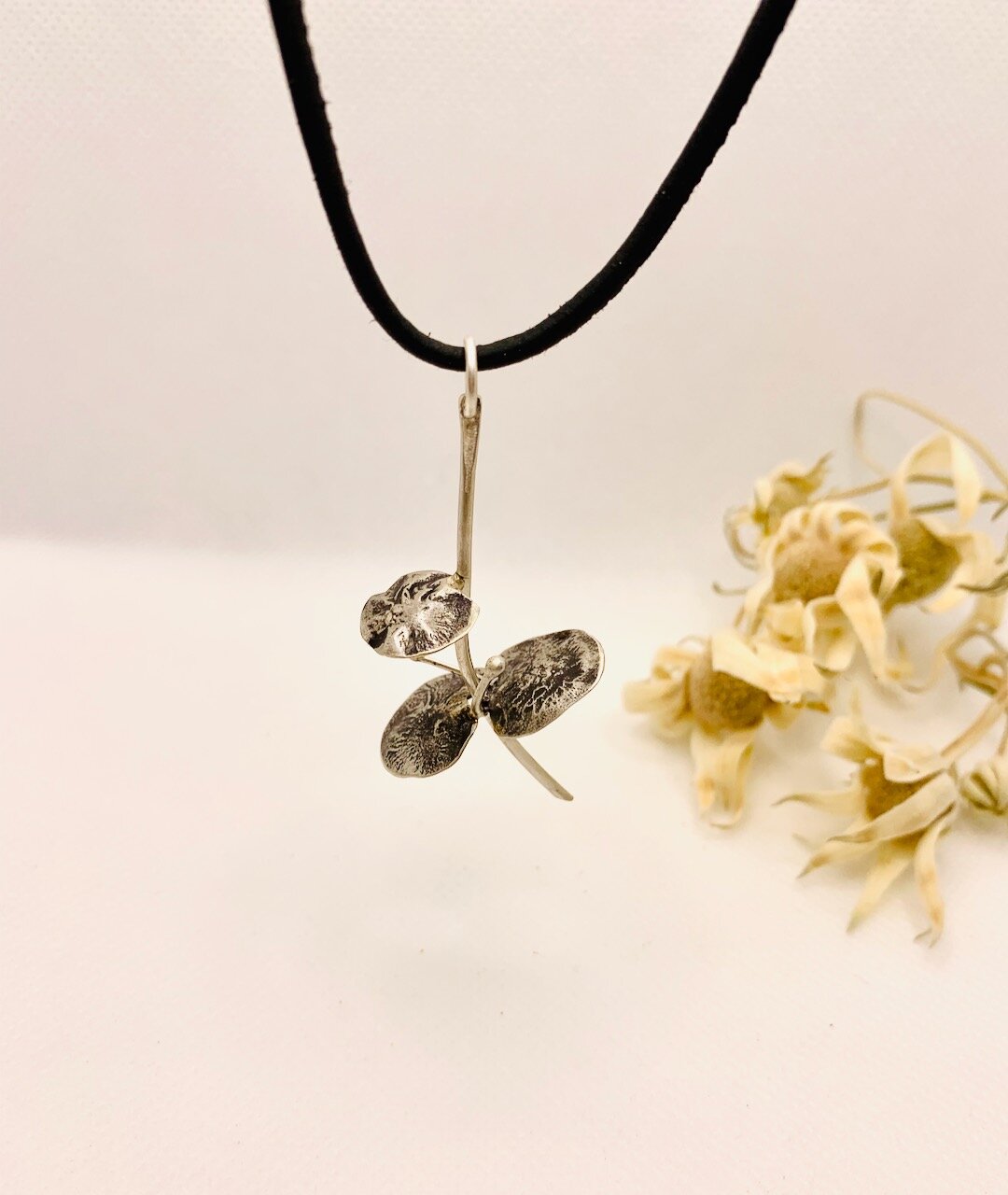 Spinning Gum Necklace