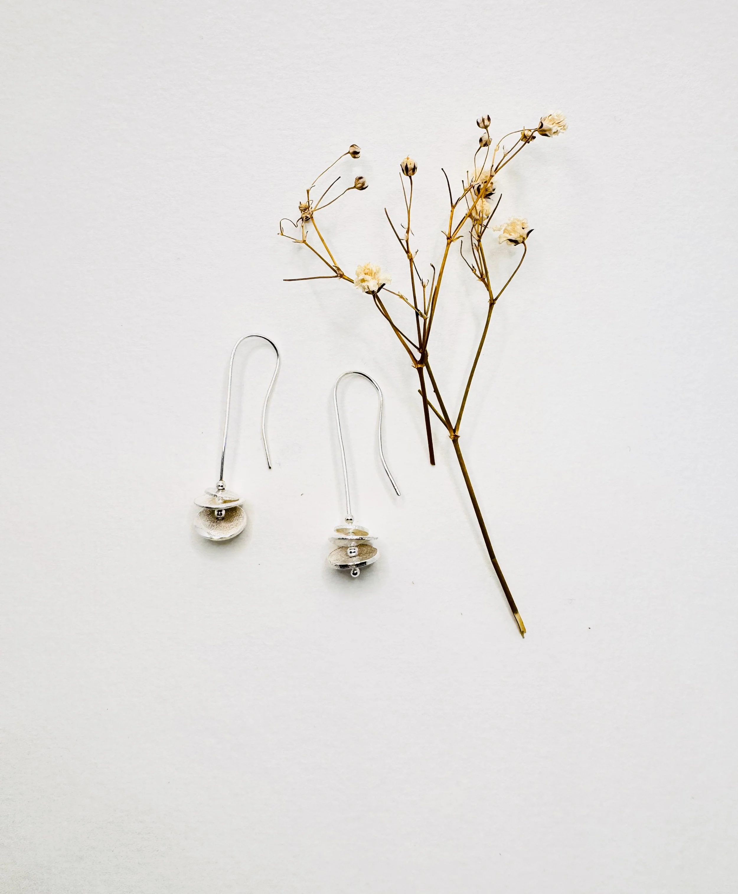Silver disk earrings