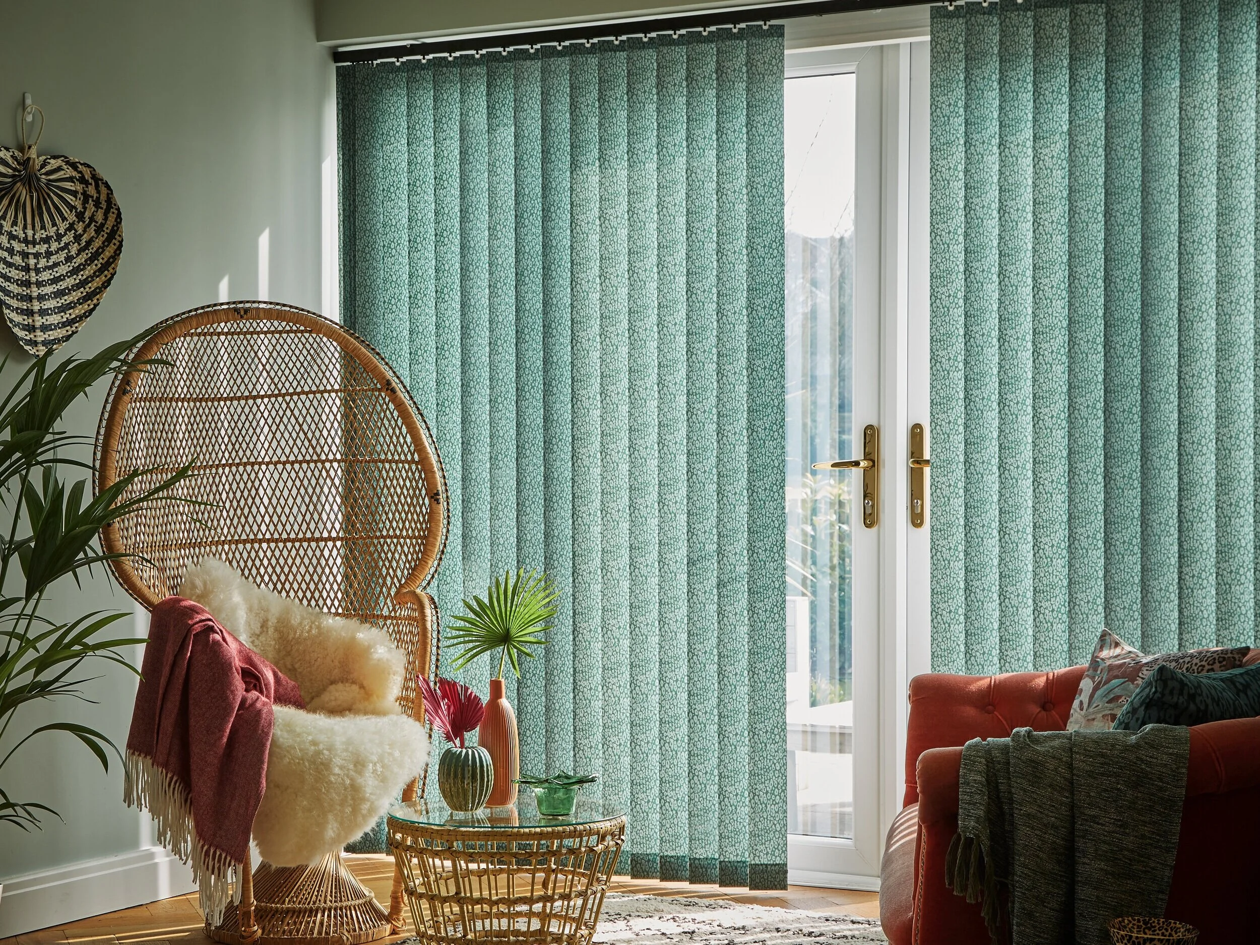 ARENA-2021-VERTICALS-LAUNCH-VERTICAL-BLINDS-TREND-PAGE-EXOTIC-PINE-280-V2.jpg