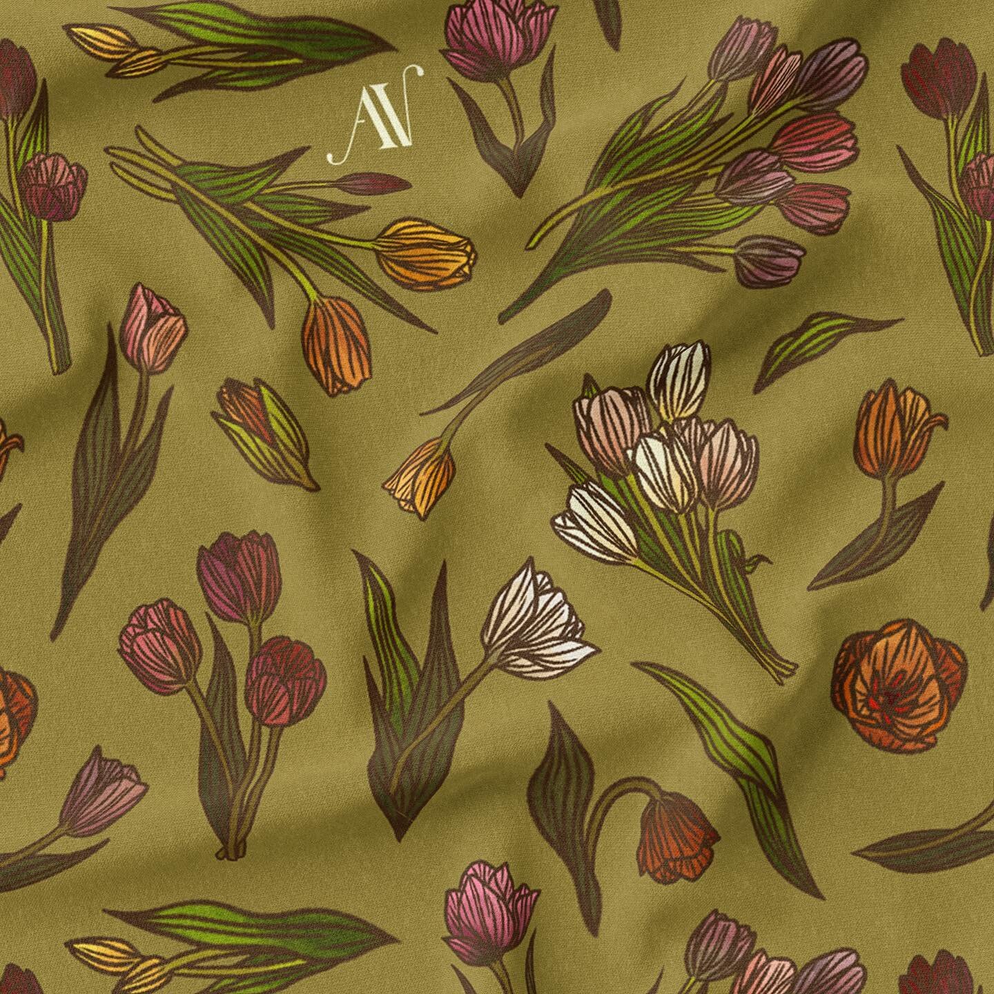 I didn&rsquo;t change the lineart to my usual golden brown, because I thought it was nicer this way. The texture of the fabric makes the tulips look like they&rsquo;re floating~🌷 
.
.
.
.
.
.
#artph #artistph #surfaceart #surfacepattern #surfacedesi