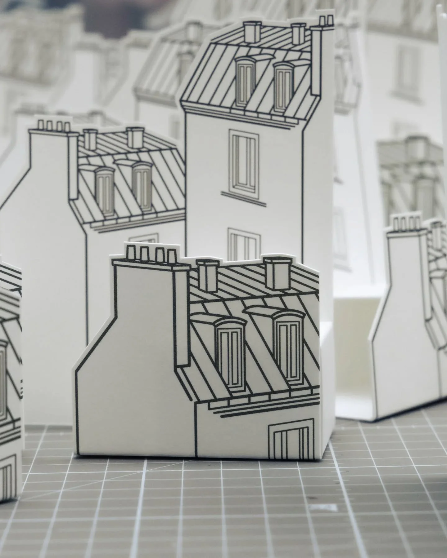 Some behind the scenes shots on the production of the limited edition for @kenzoparfums

Client @kenzoparfums
design @studiodelabrousse
production @imprimeriedumarais
photography @mickaelllorca &copy;Imprimerie Du Marais