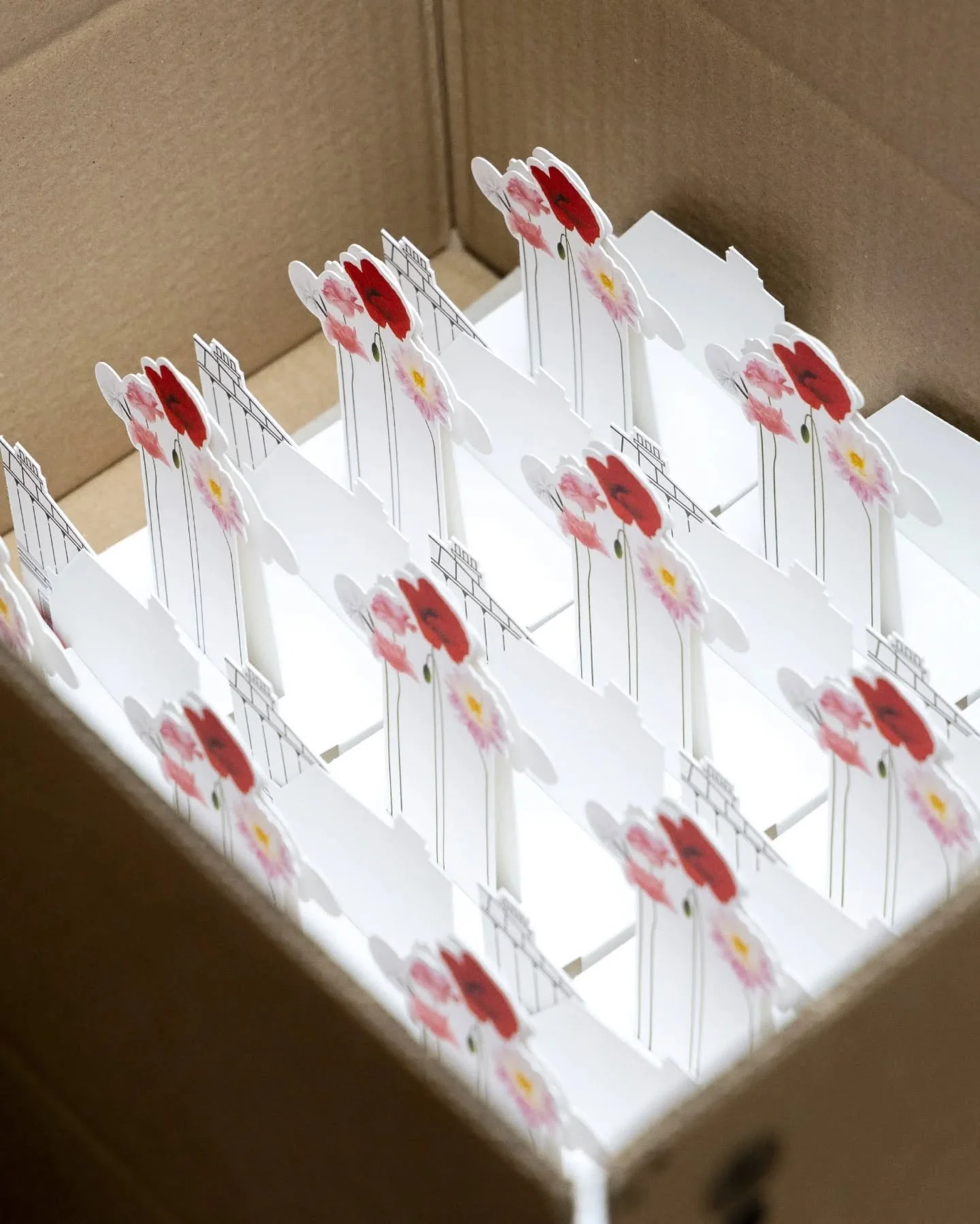 Commissioned by @kenzoparfums, we designed a B2B storytelling object to articulate "La R&eacute;colte Parisienne" fragrance story. The limited-edition piece captures the essence of Parisian flowers from @pleinairparis by depicting them nest