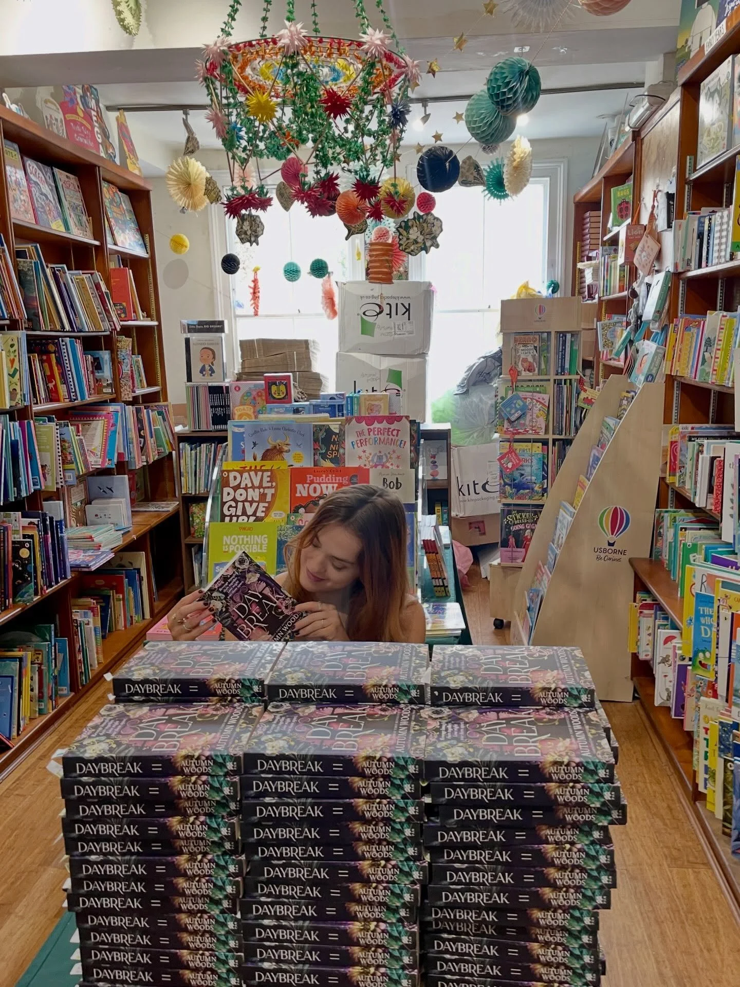 Happy publication day to @autumnwoods.author! 🍁✨It was such a pleasure to have you stop by and spend the day dedicating all these mountains of &ldquo;Daybreak&rdquo; for all your lovely readers 💜✨🍁