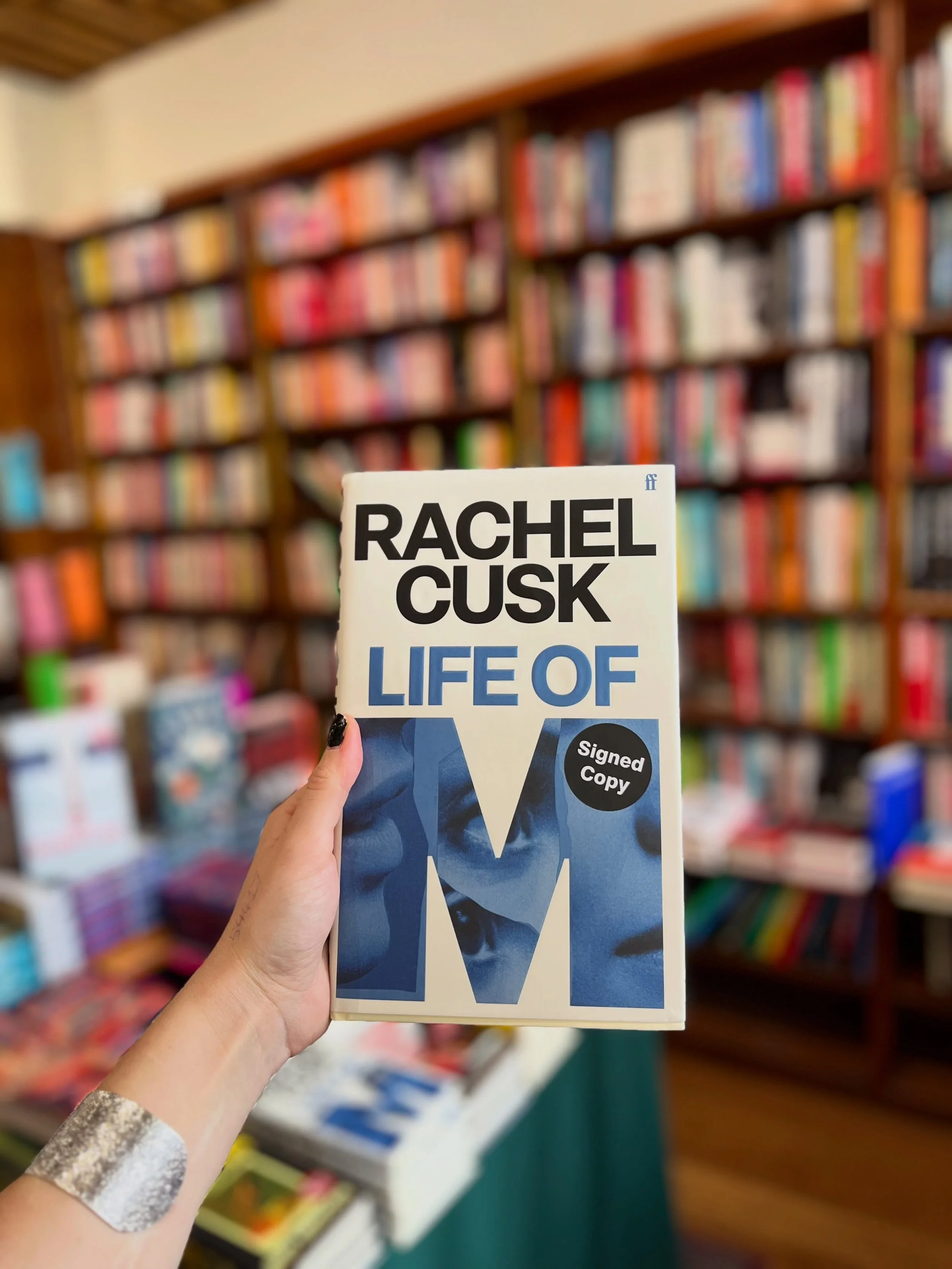 Rachel Cusk couldn&rsquo;t write a flop even if she tried 🙏 come grab a signed copy of the brand new Life of M &amp; see for yourself 🤭

#books #litfic #bookshop #london #bookrecommendations