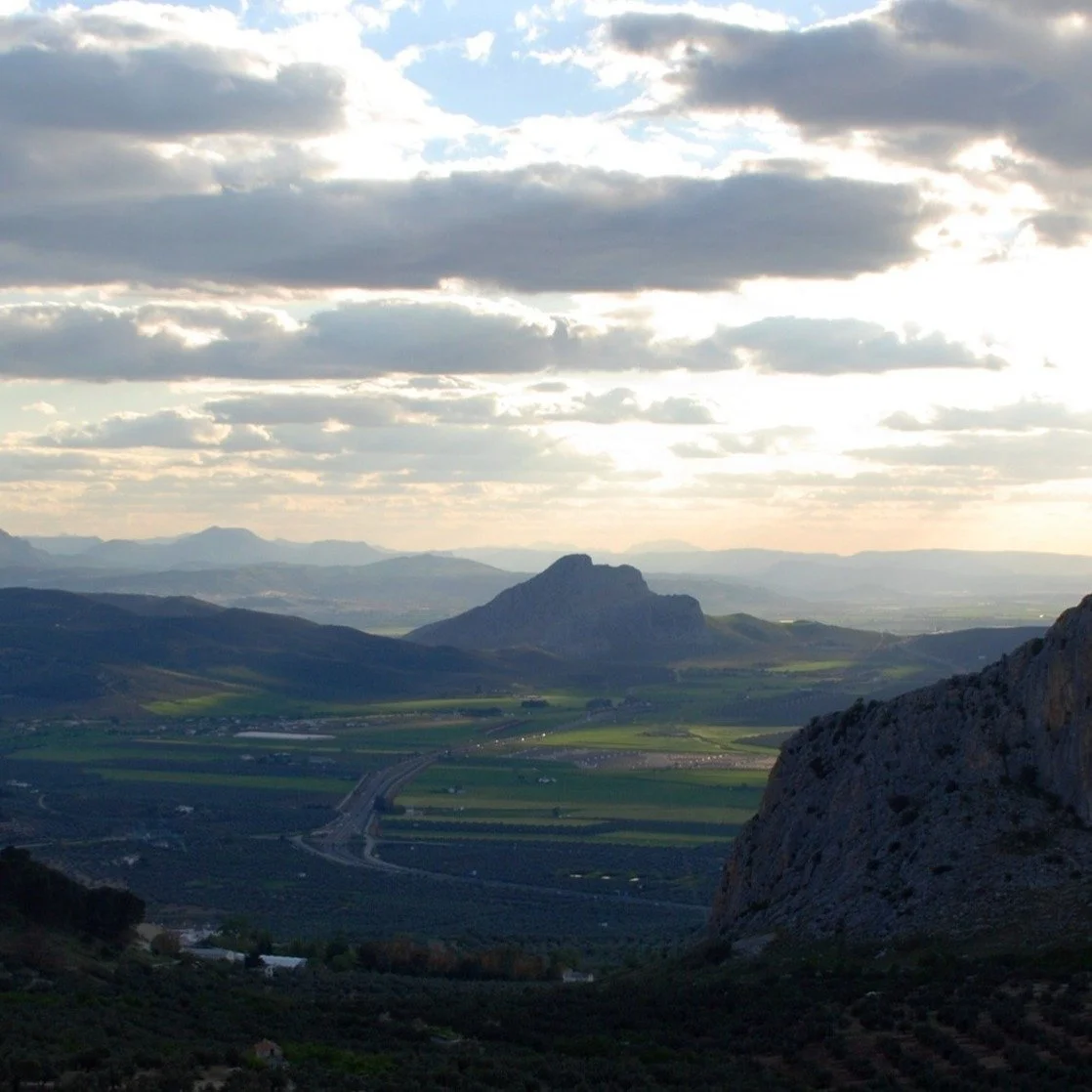 Archidona, al Sur de la brújula y en el centro de tus sentidos.