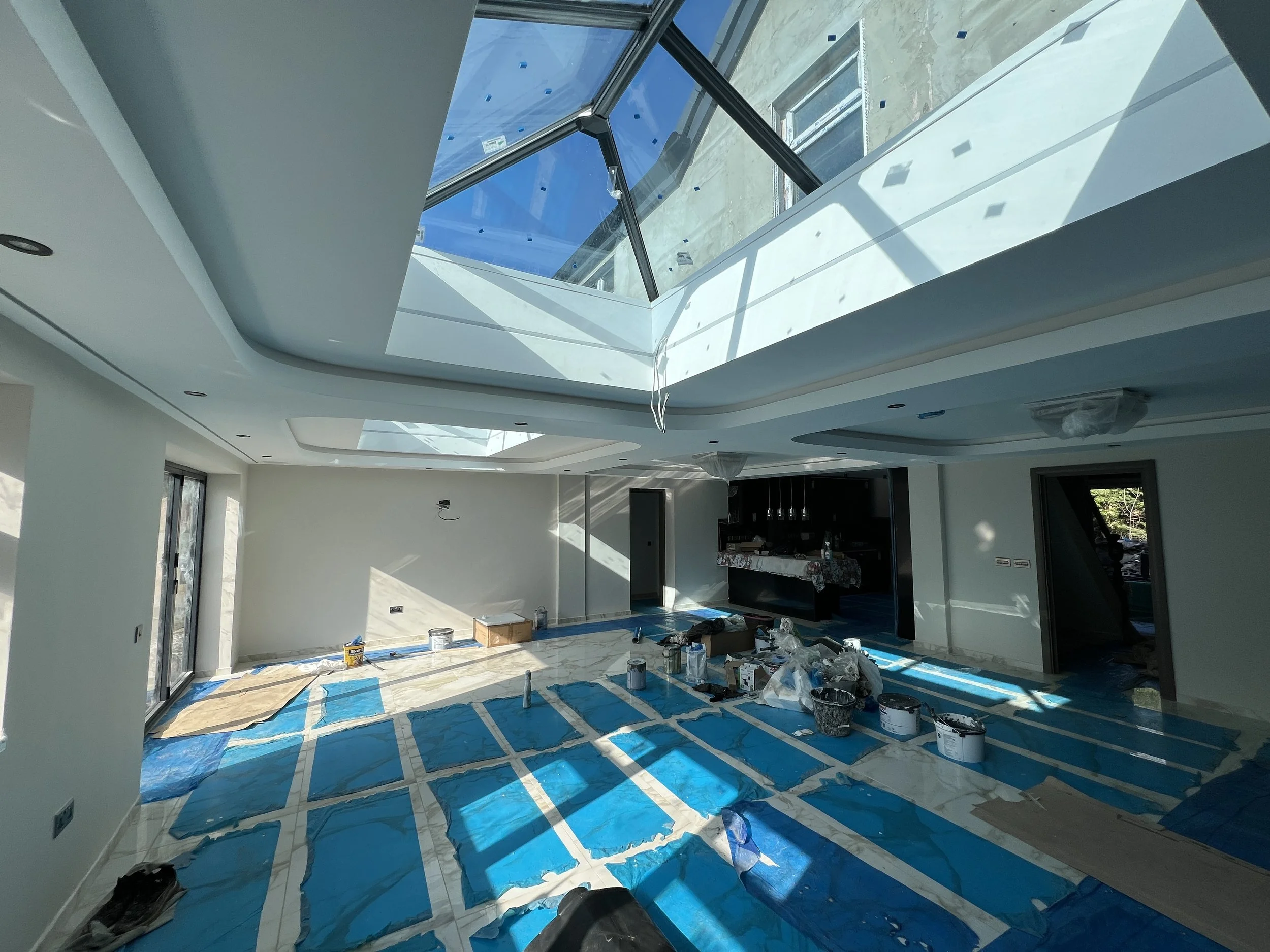 Wrap-around extension internal view