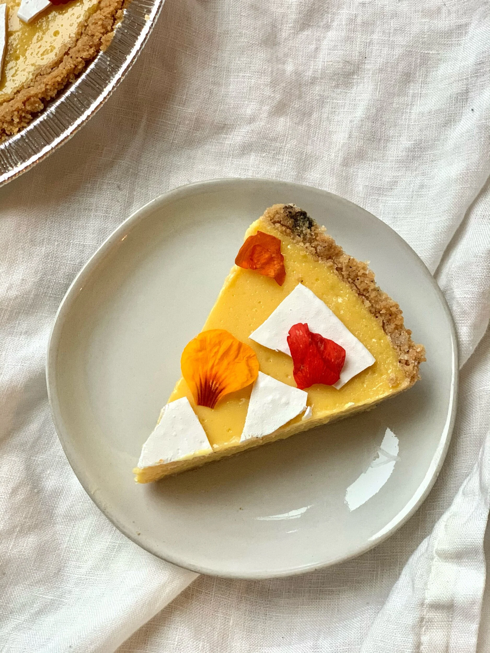  THE SHOP // An online bake shop that began in Spring 2021, ‘The Shop’ is a space where I compose and sell pastries in New York. 