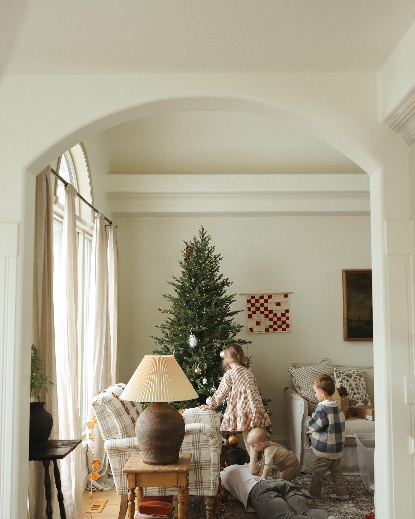 My favorite Christmas tradition, setting up the tree. Our home is filled with a cozy glow and hearts are merry as we anticipate the celebration of Jesus birthday 🎄

But the real question is, fake tree or real tree?? We&rsquo;ve always had a fake tre