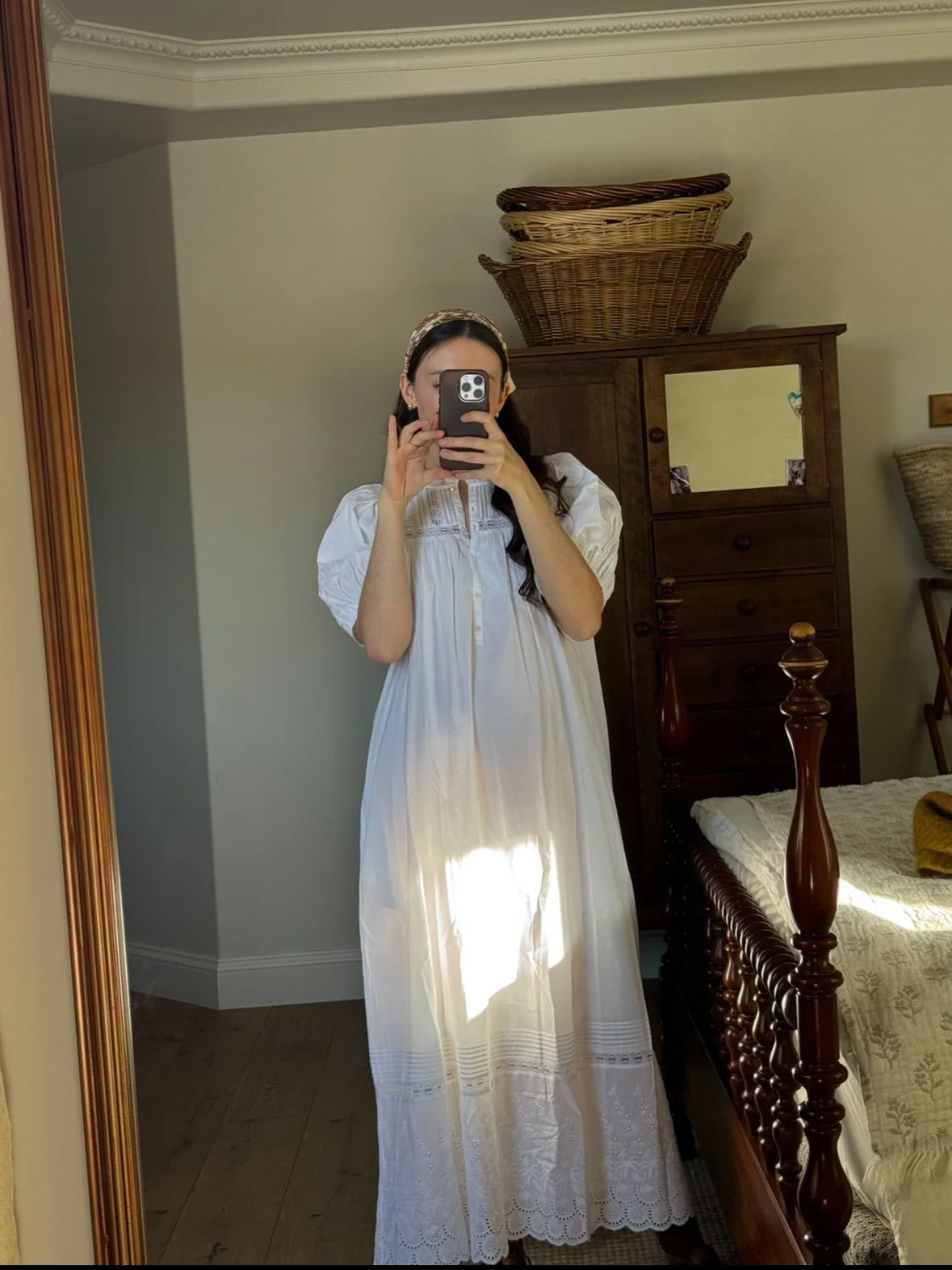 Hello second trimester 👋🏻 Bring on all the flowy dresses! I&rsquo;ll be living in outfits like these for the next 6 months &hellip; and beyond &hellip; and I&rsquo;m not complaining about it 🌼

I&rsquo;m wearing the new Simoneta dress from @christ