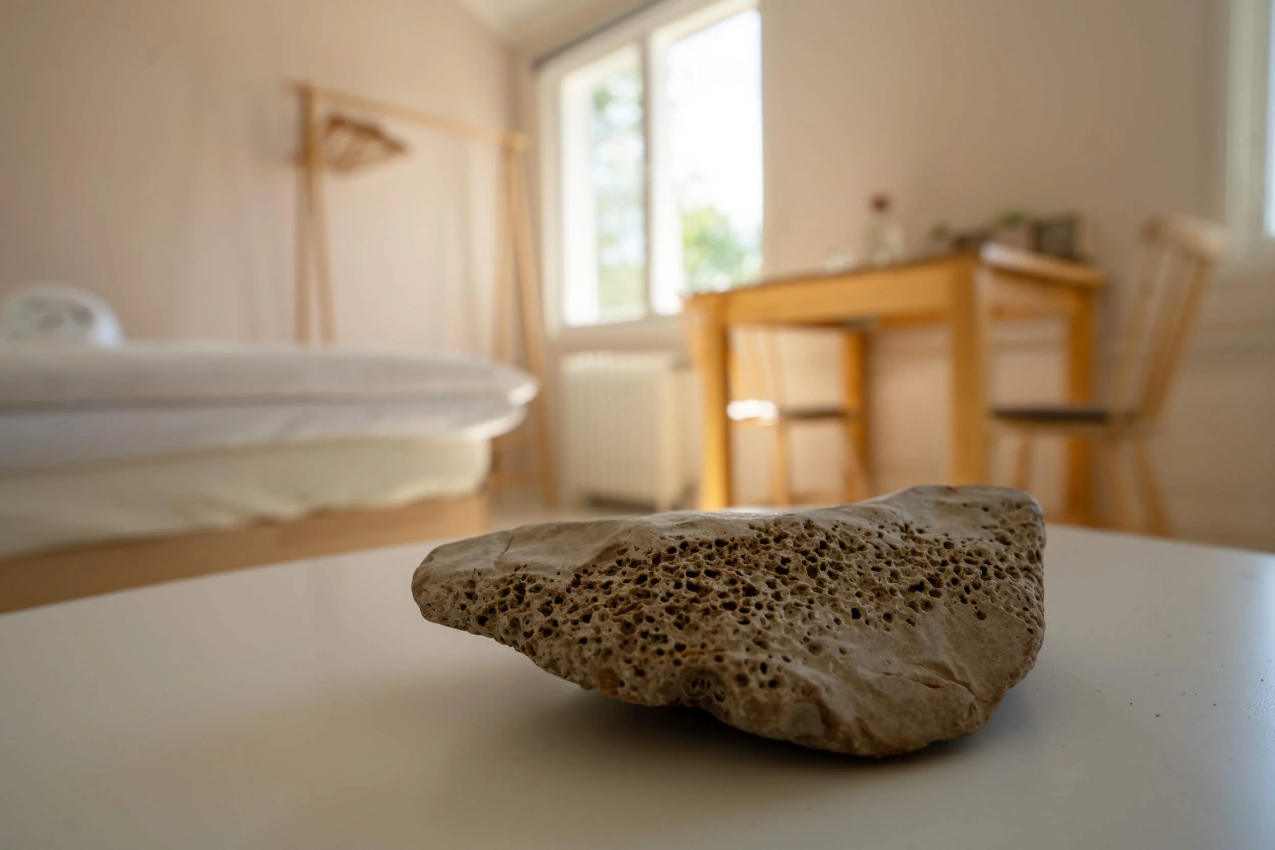 olo_room_accommodation_spacious_triple4.jpg