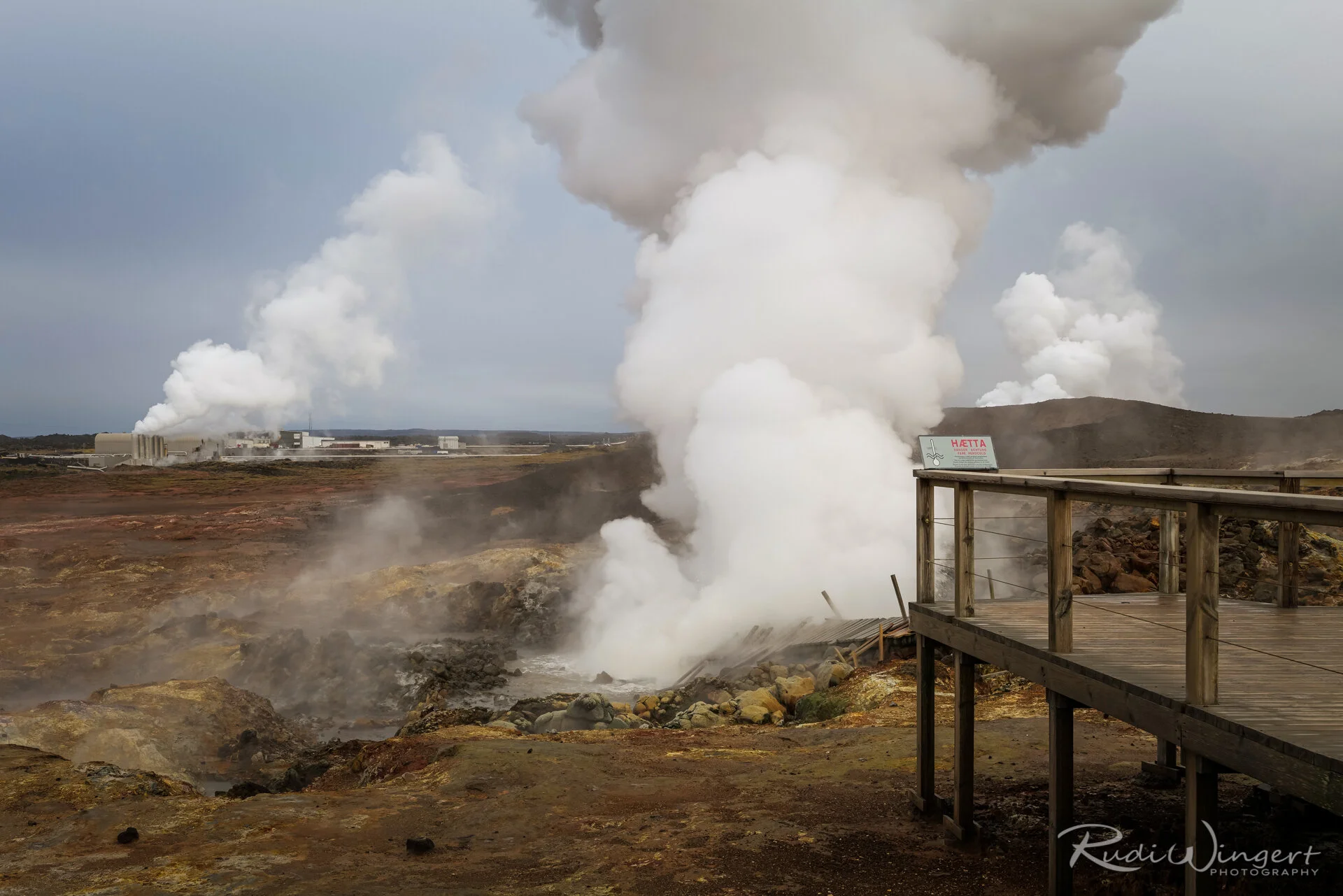 Caminho de Gunnuhver Hot Springs