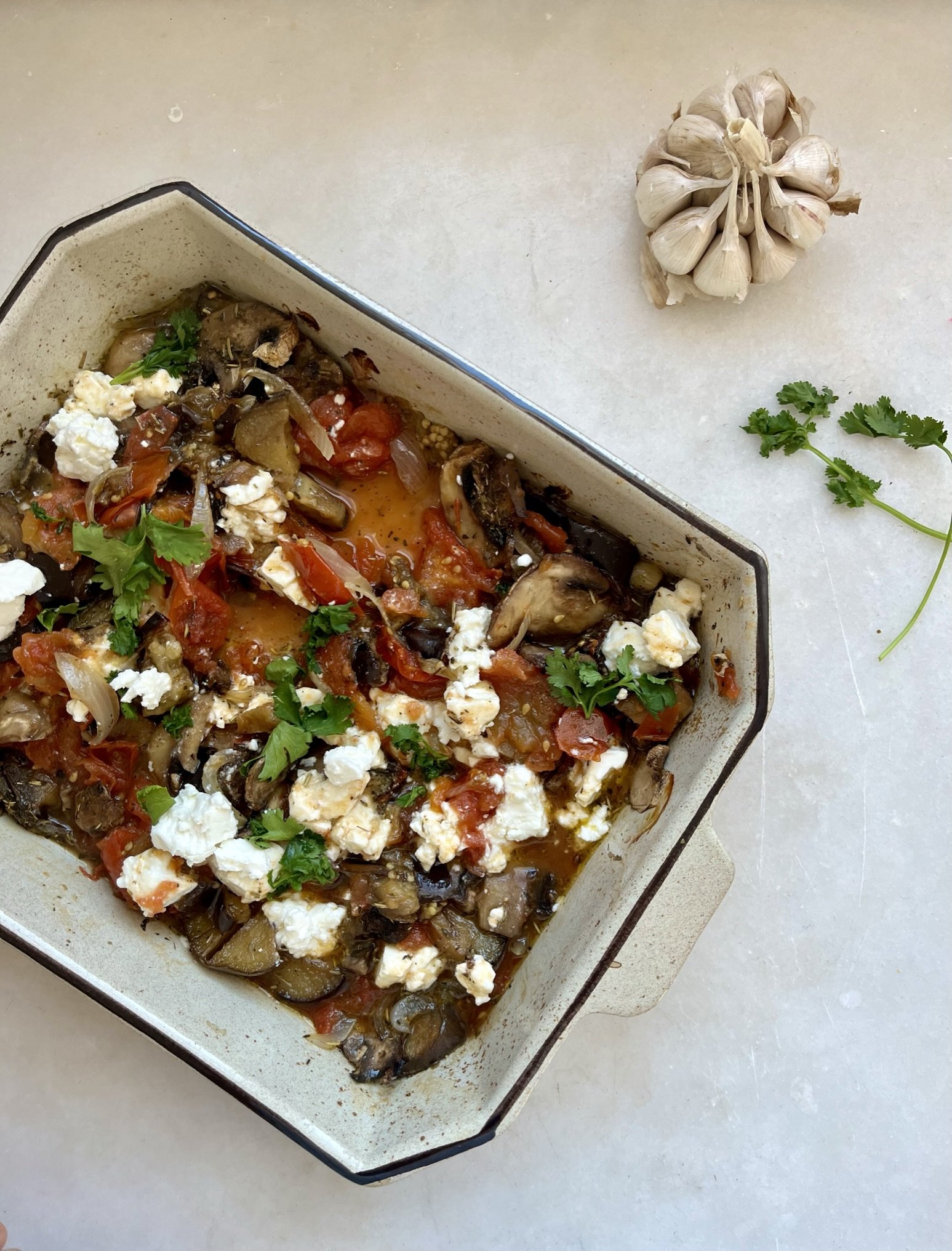 Legumes com queijo feta