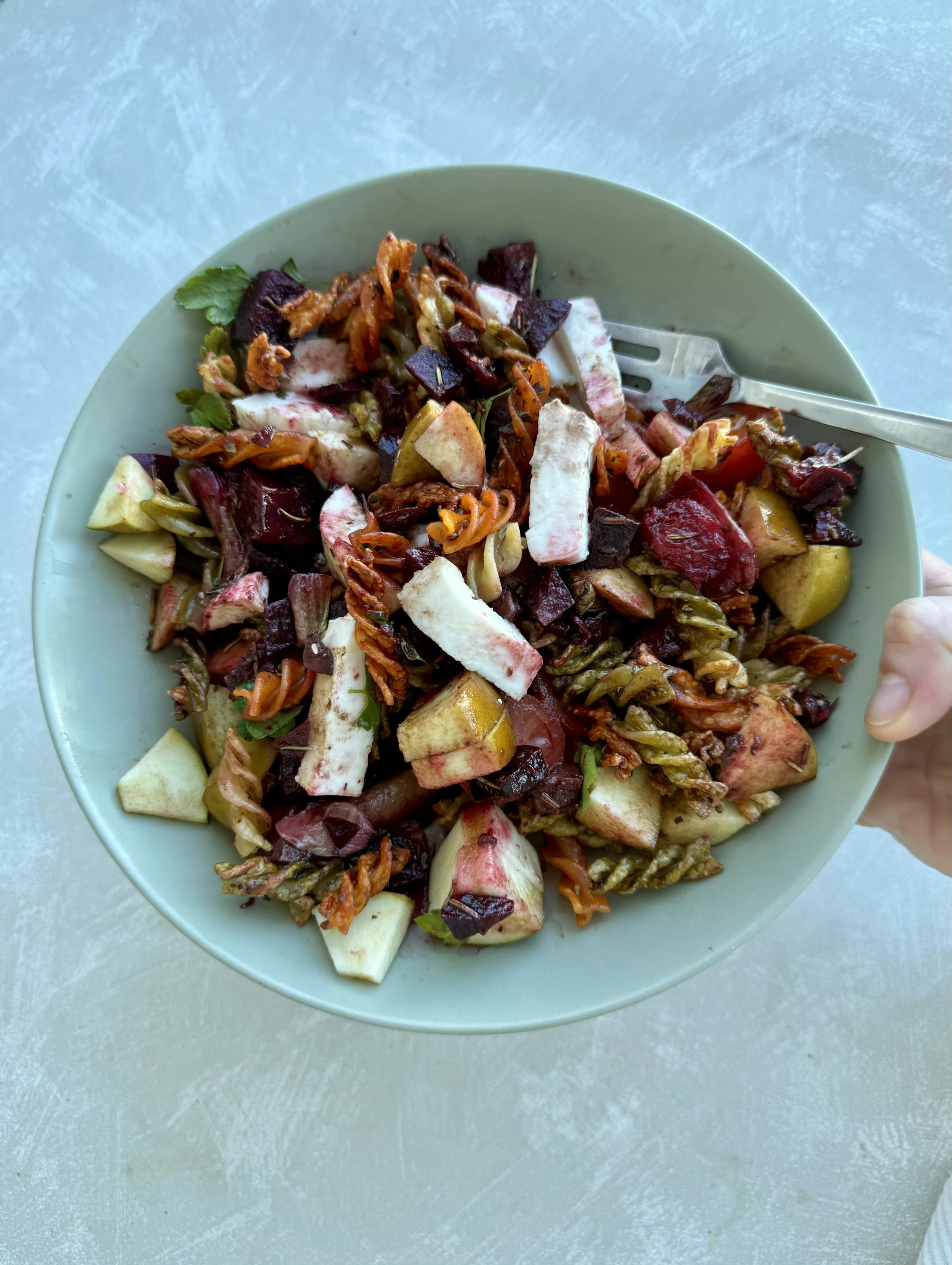 Salada de massa crocante
