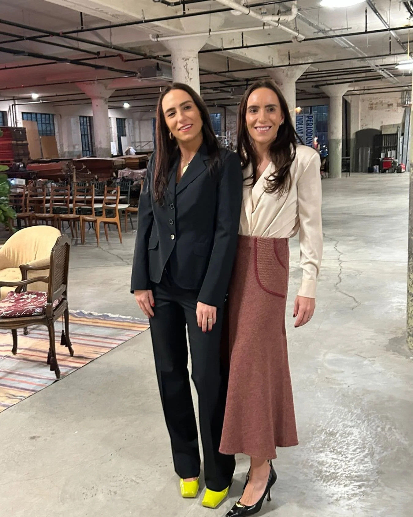 The talented and worldly duo of sisters Sophia and Fernanda Loyzaga Palm, and the daughters of classical architect Jorge Loyzaga. A fabulous  family creating their legacy, one extraordinary residence at a time!
 #jorgeLoyzaga #architectureofagracious