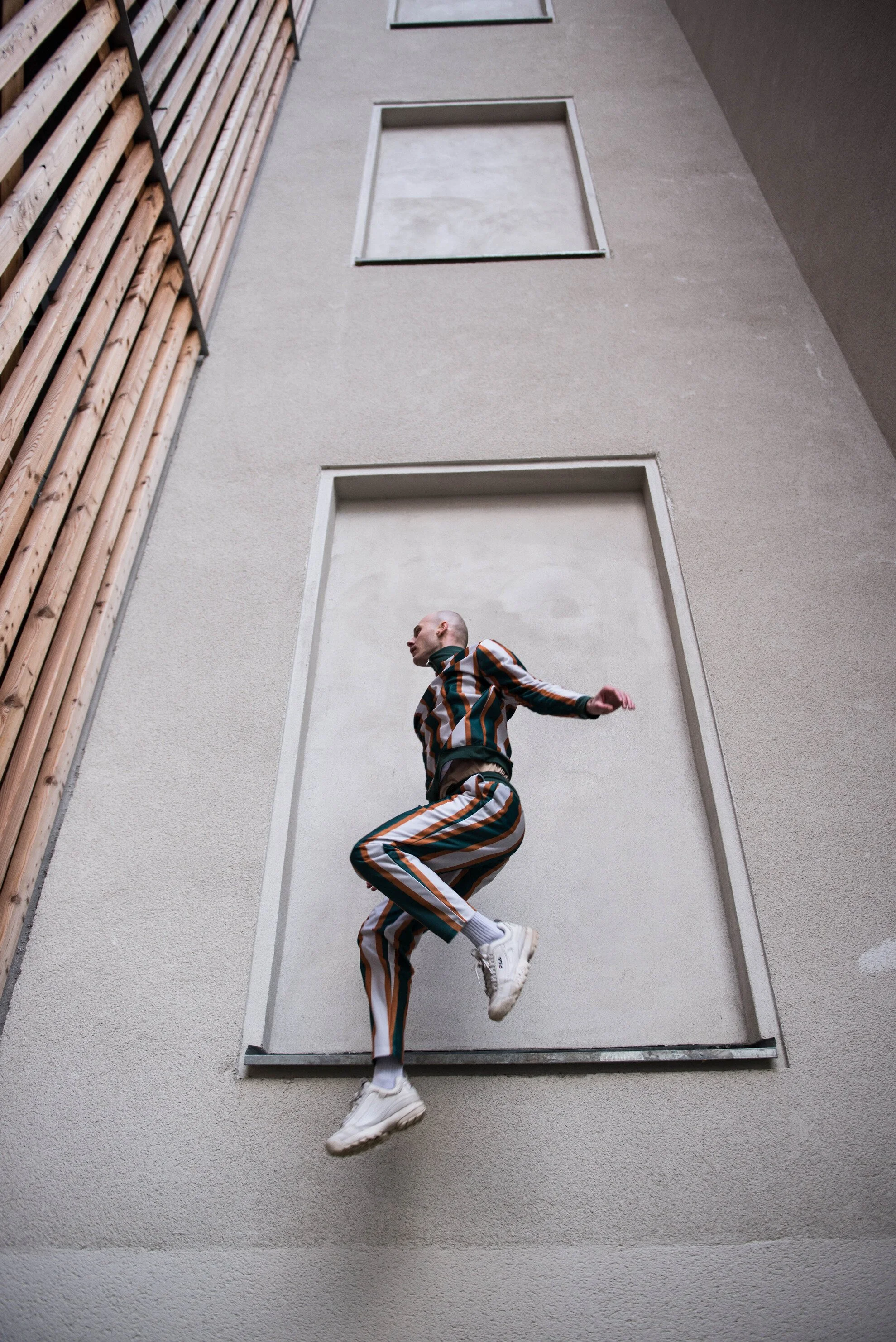 Solo Ten-Dance Performance Marcin Motyl jump.jpg