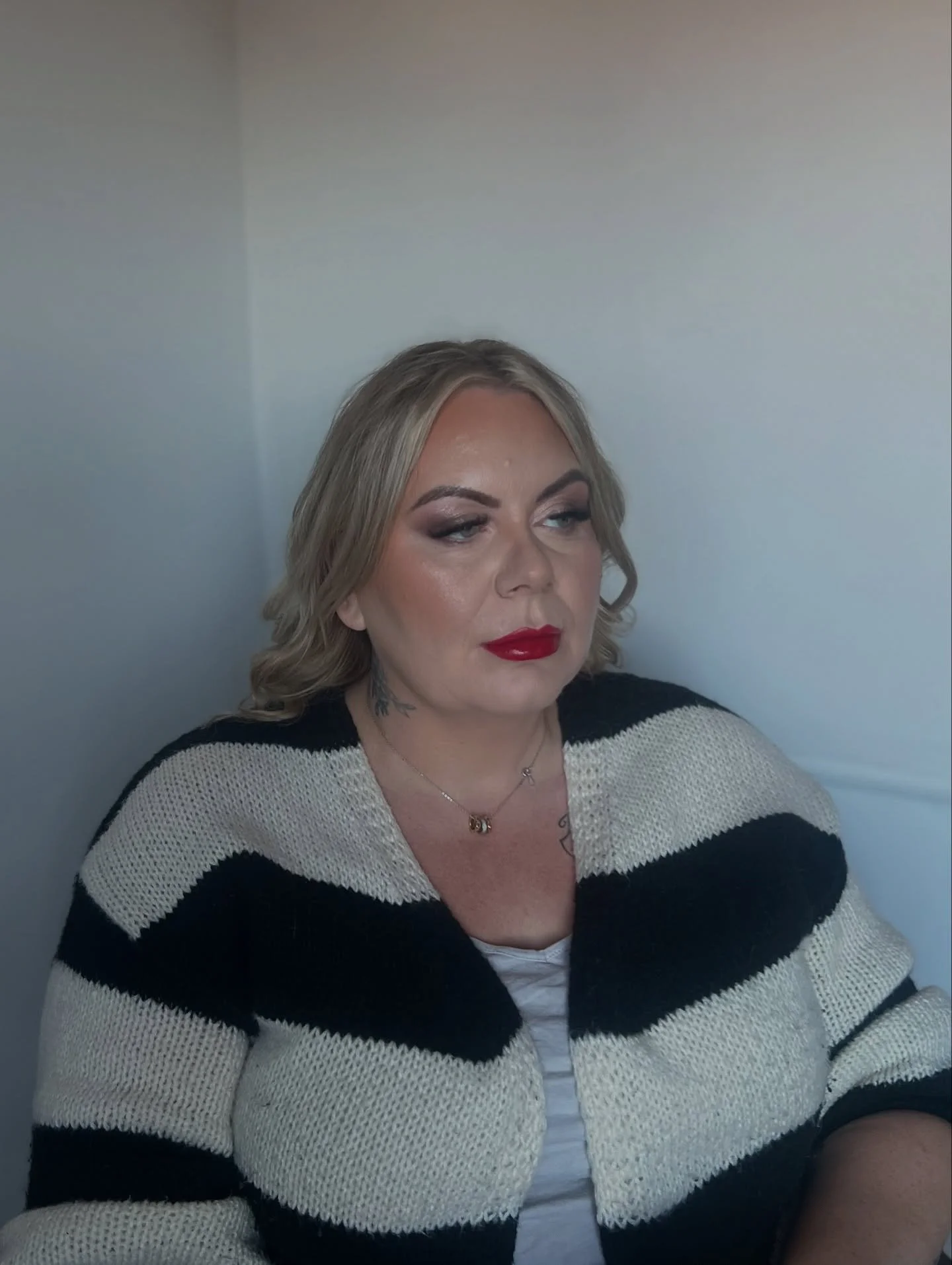 How stunning does Emma look 😍 

We&rsquo;re not going to talk about the fact I&rsquo;m 8 months behind on posting 😅 

My 2026 diary is open and I&rsquo;ve started to get enquiry&rsquo;s for 2027 (you guys blow me away)! 🫶🏼 

 Drop me a message to