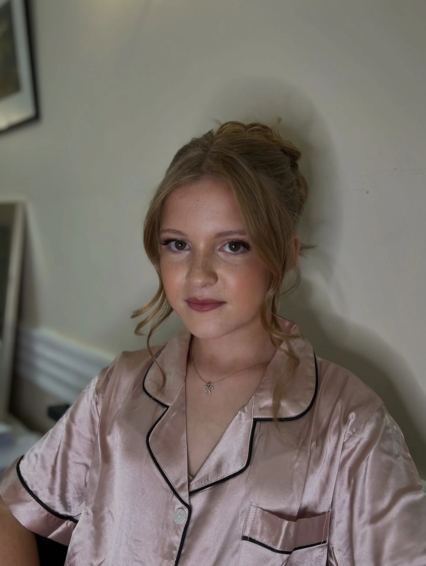 One more of Taylers beautiful junior bridesmaids 🫶🏼

Such a pleasure working on this wedding, it truly was a gorgeous morning!

My 2026 availability has been updated so drop me a message to get the ball rolling today! 💌
.
.
.
.
.
#RobynBattleyMake