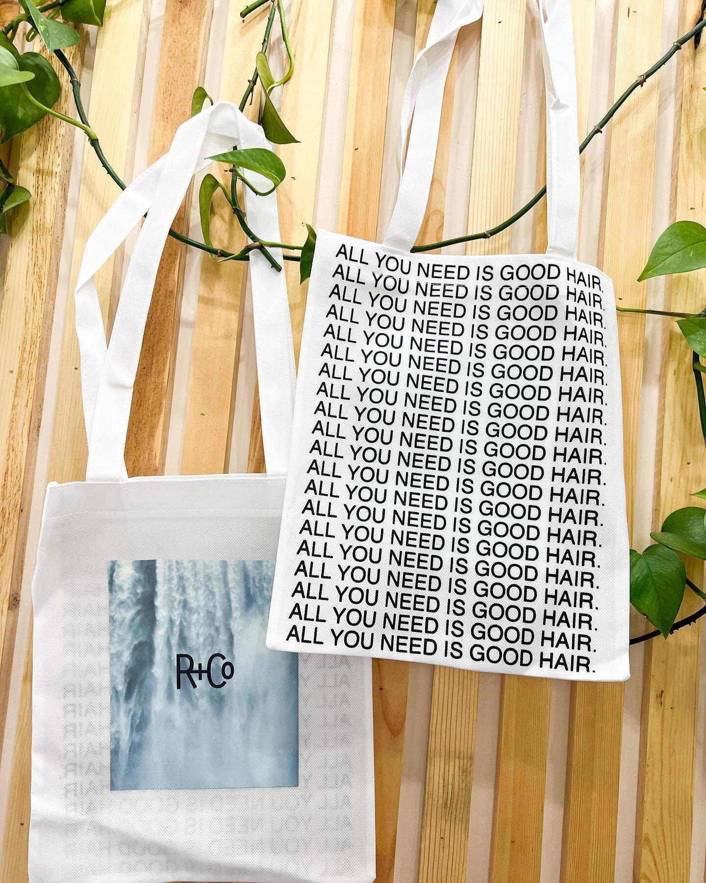 We're thrilled to announce that we now offer reusable bags with every product purchase at Freebird Beauty Shop! Sustainability is at the core of our values, and we are committed to making a positive environmental impact. As a Green salon, we prioriti