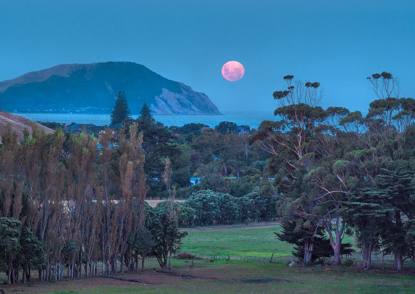 An East Coast Moon