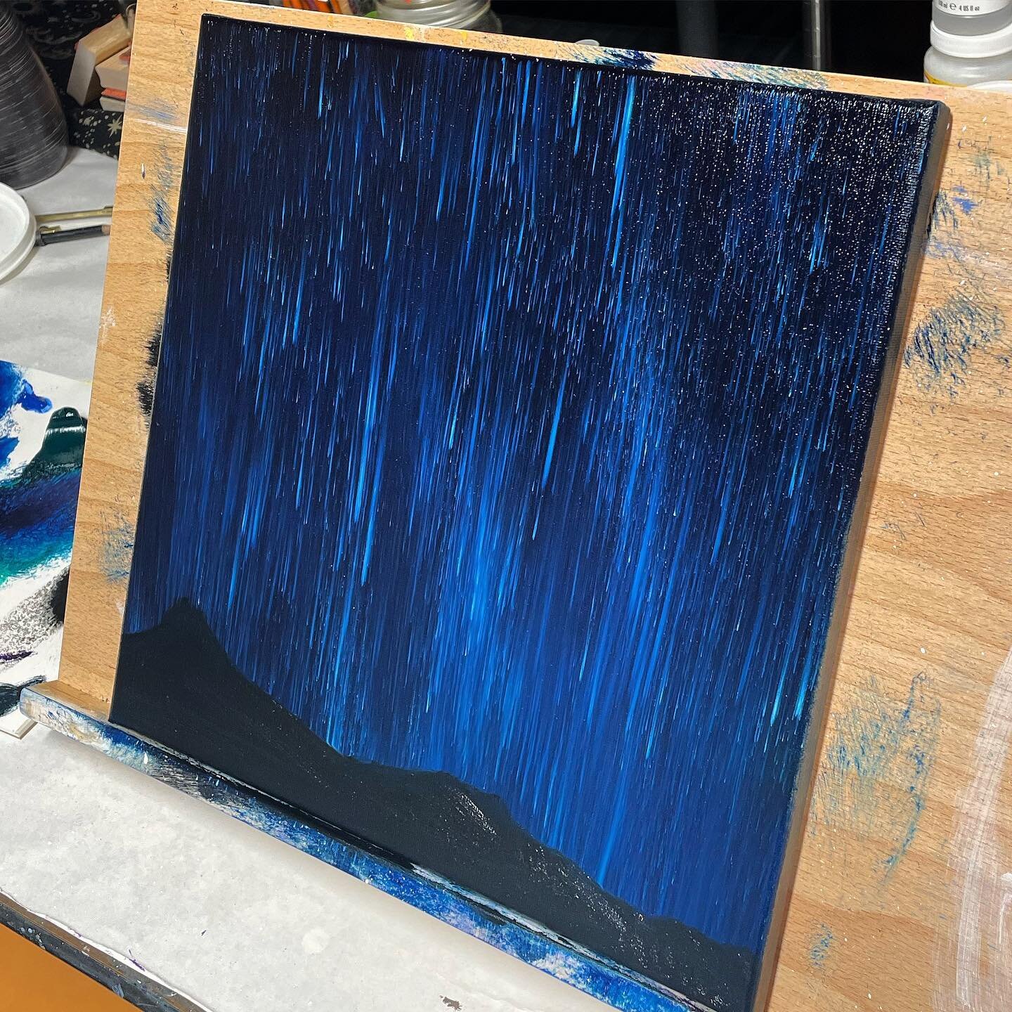 One of my current oil works in progress. I kinda have a thing for the night sky right now. 😍🌙✨

#oiloncanvas #landscape #oillandscape #happytrees #oilpainting #artistsoninstagram #artistsofinstagram #614life #handmadeohio #ohiohandmade #ohiocreativ