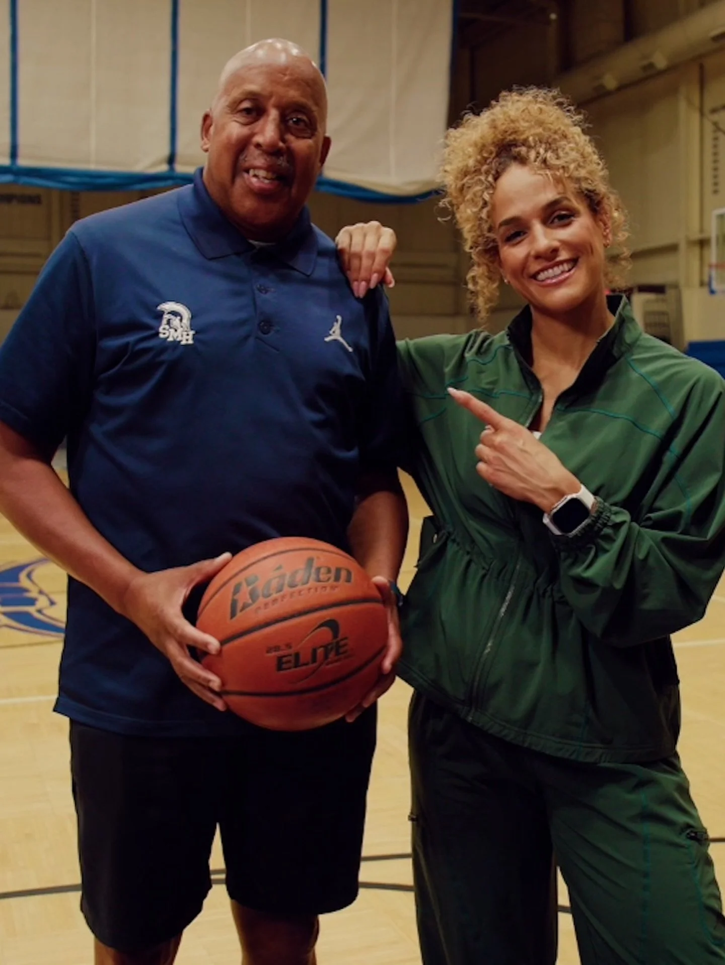 work with @jesssims for @frontofficesports @usbank &bull; glam by @alexandramakeupartistry @artistswithagency &bull;  this woman is such a queen, intelligent, strong, kind&hellip;this goes down in the books as fav shoot of mine &hearts;️