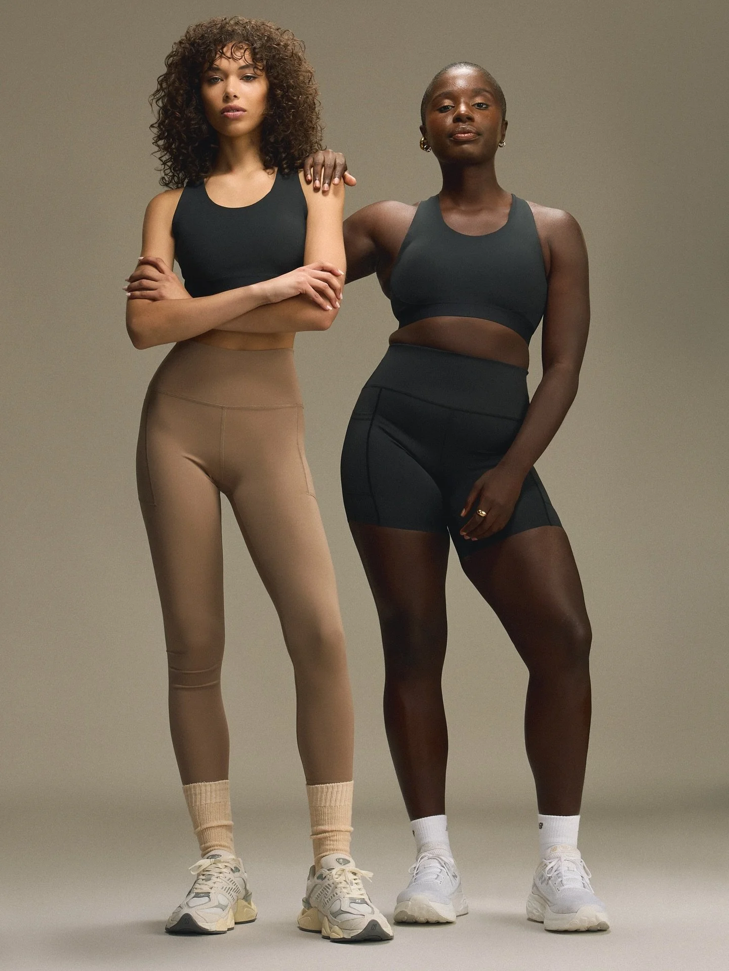 &lsquo;fit @mominatu @alexaesamuel 
&bull;
beauty @alexandramakeupartistry 
assist by @susanfossamakeup 
rep @artistswithagency &bull; 
wardrobe @lottiewarren assist @ccjazzzz 
photographer @digilumz 
creative @alex_prezzy @travisjfraser