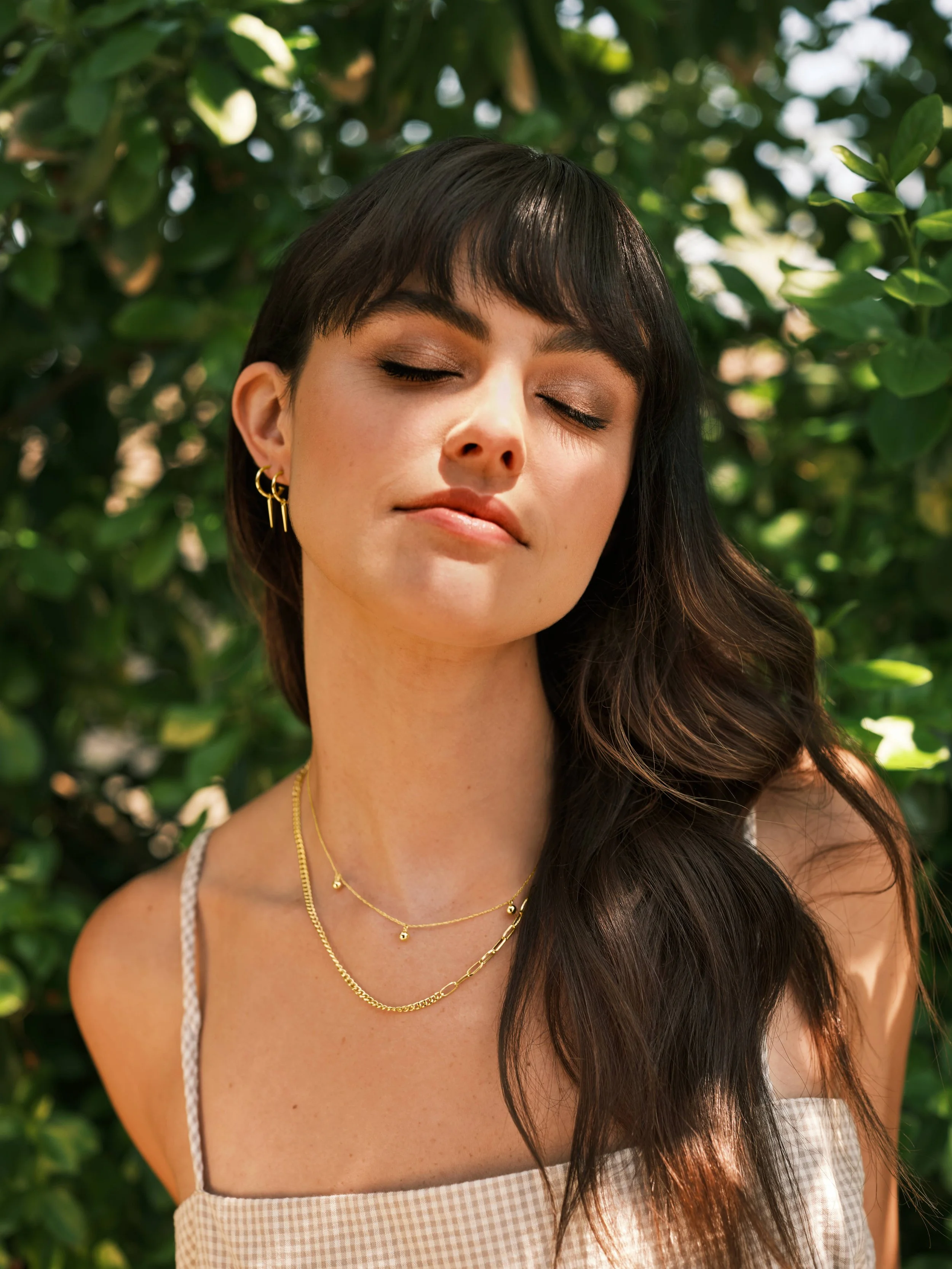 Alexandra_Dale_Apparition_Ross_Simons_Pure_Summer_2023_Driveway_2.jpg