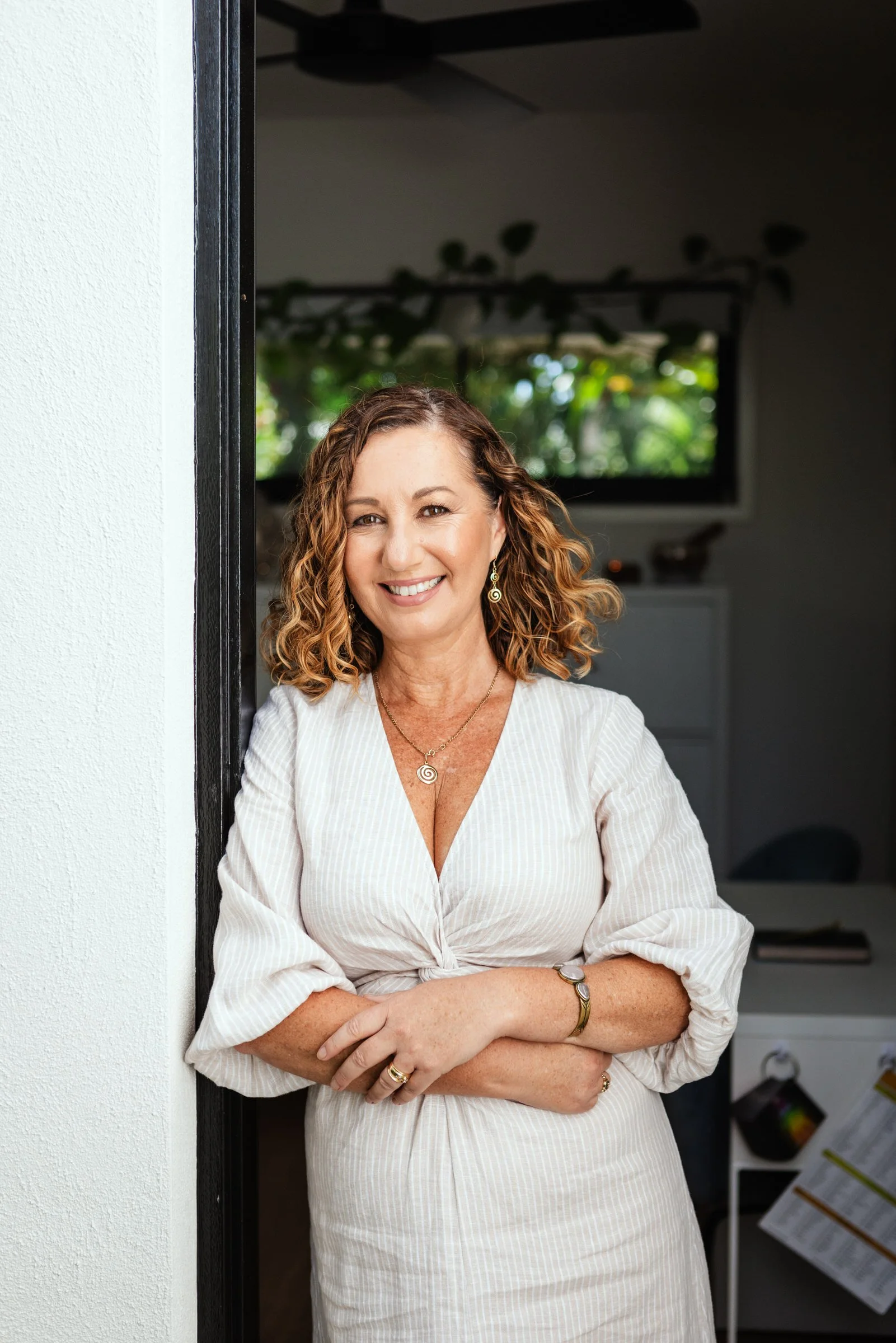ali-mayfield-sunshine-coast-photographer-branding-wellness-photography-kinesiology-02.jpg