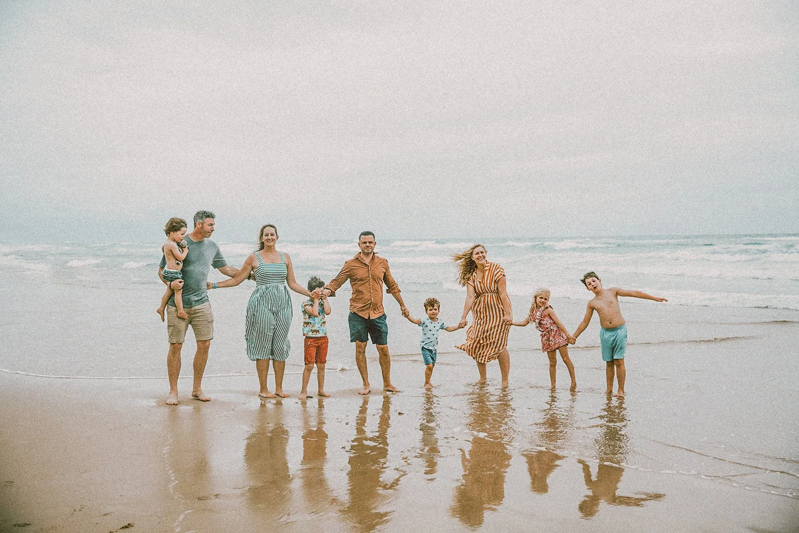 ali-mayfield-family-portrait-coolum beach-2.jpg