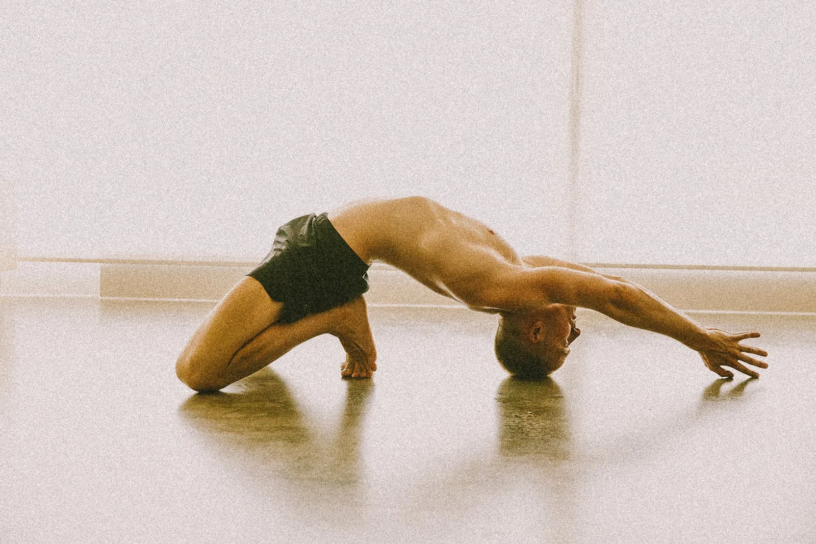 sunshine-coast-yoga-movement-photographer-ali-mayfield-56.jpg