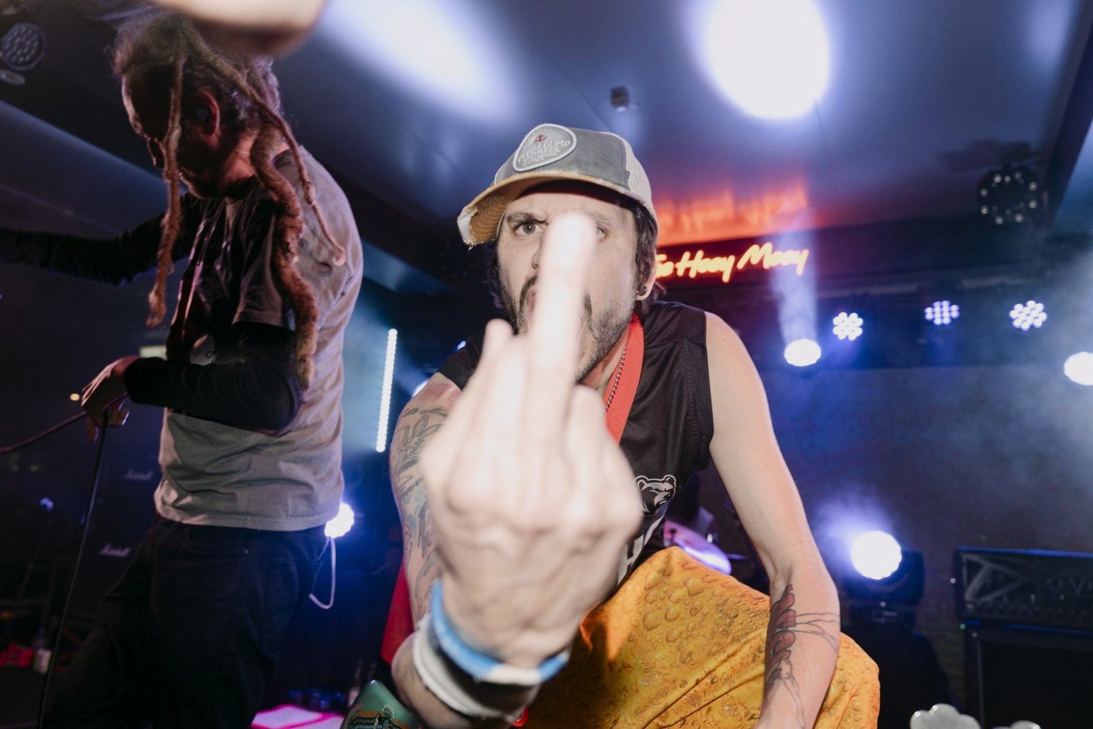 11 — MIDDLE FINGER — 26146_LWT_MASTER.jpg