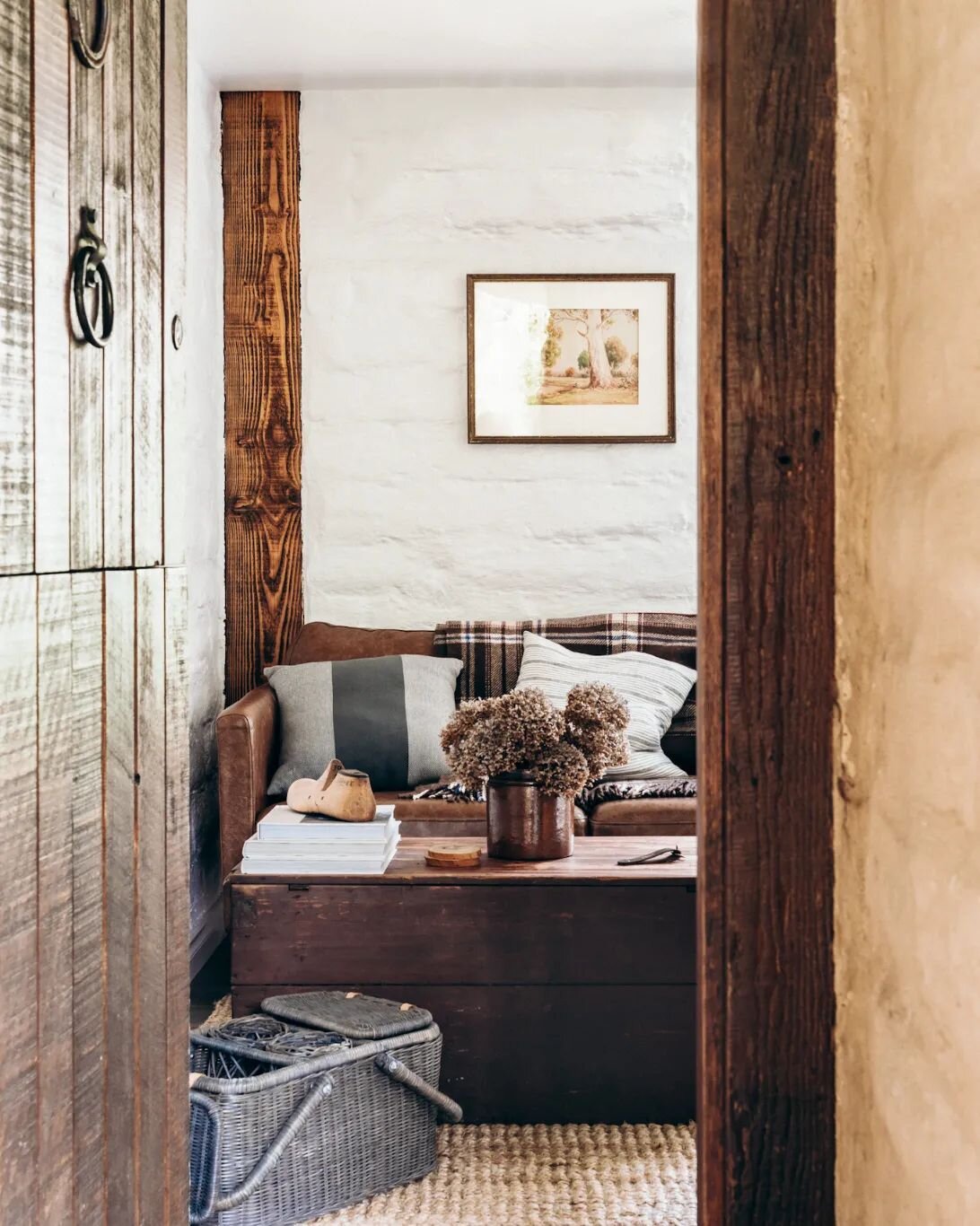 You'll be transported to a calm &amp; relaxing haven before you even step foot through the door 

📷 @simone_g_imagery

~

#hawthornvillaestate #thestablelofts #tasmania #tasmaniantourism #launceston #hobartandbeyond #tasmaniaplacestostay #discoverta