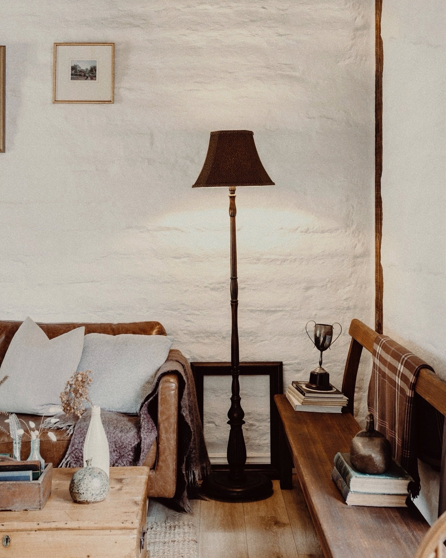 Where cozy evenings unfold - a place to simply be 🕯️

📷 @simone_g_imagery

~

#AirbnbViews #hawthornvillaestate #thestablelofts #tasmania #tasmaniantourism #launceston #hobartandbeyond #tasmaniaplacestostay #discovertasmania #tassiestyle #countryst